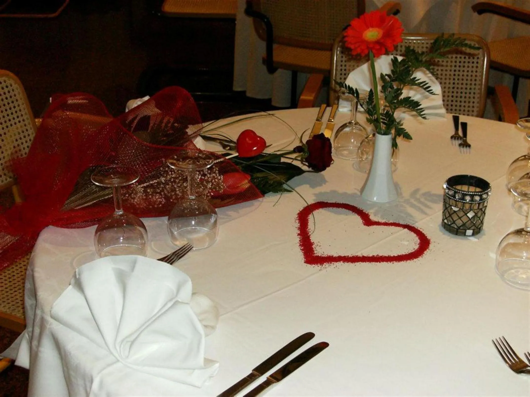 Restaurant/places to eat in Grand Hotel Palace