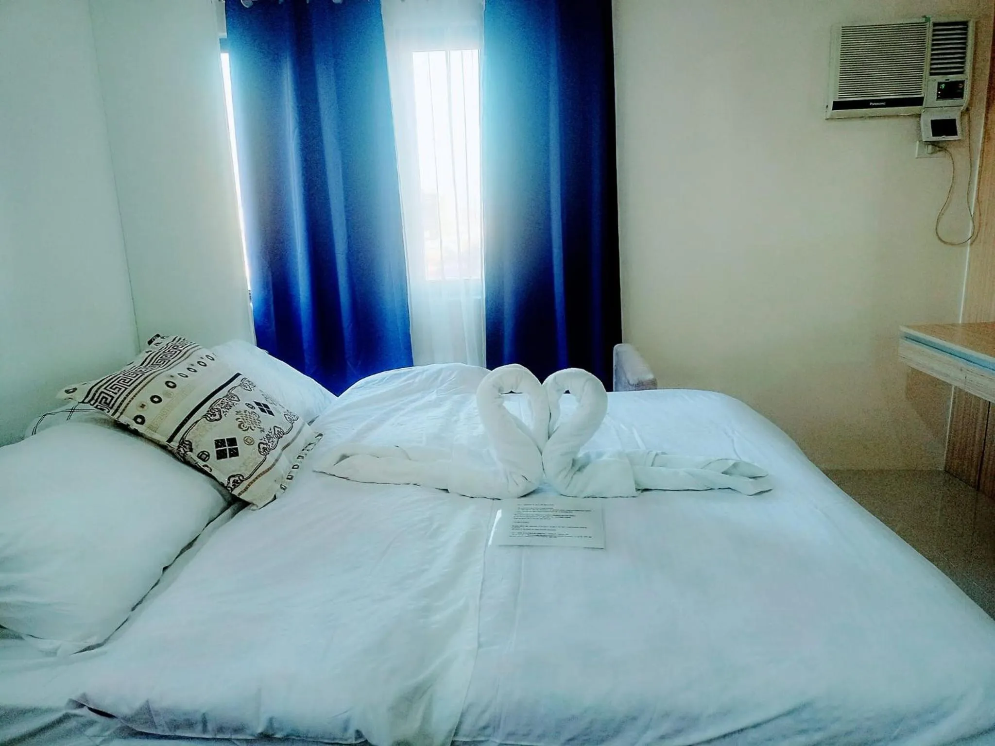 Bed in The persimmon condo