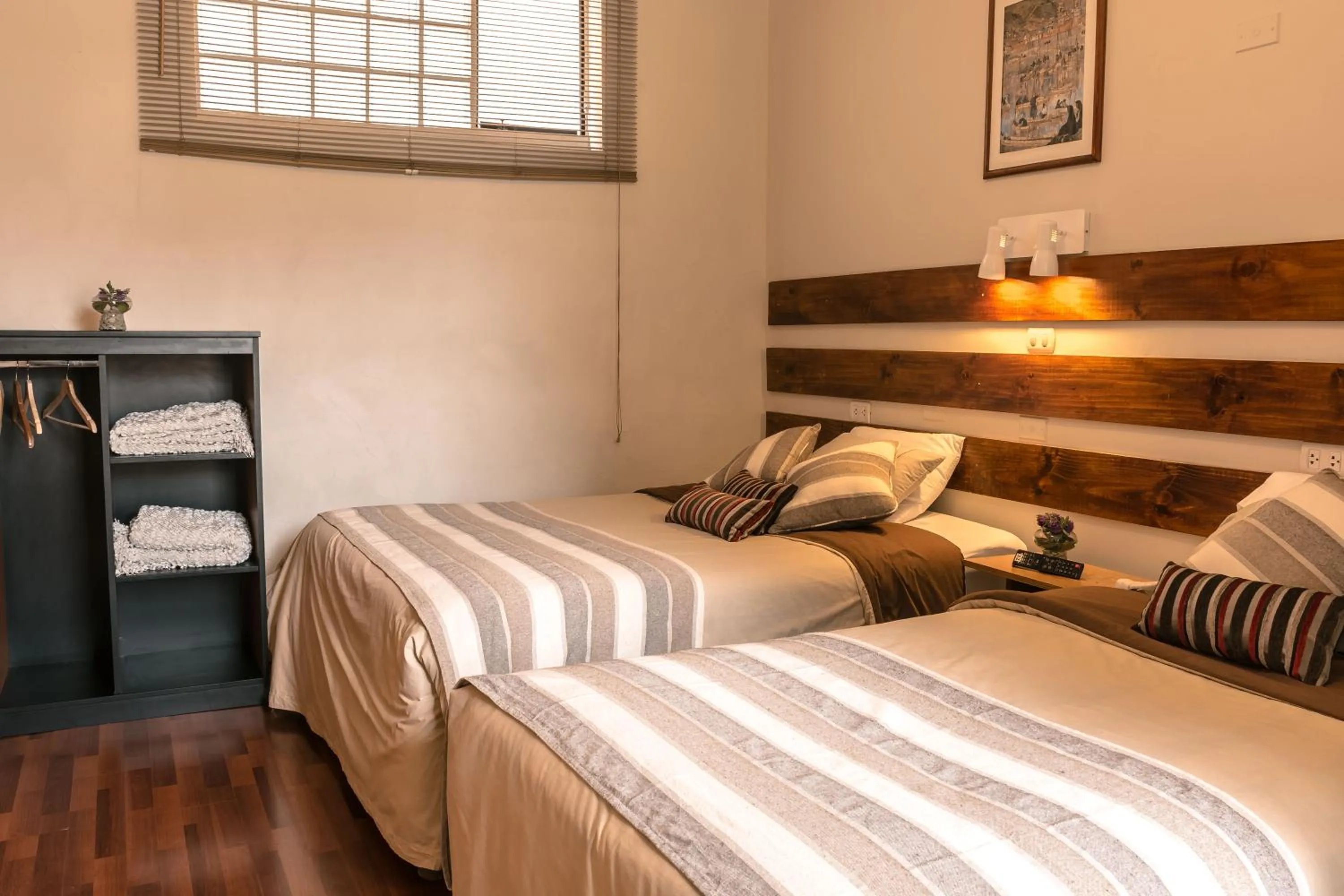 Photo of the whole room, Bed in Casa de Avila