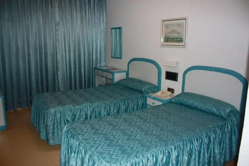 Double or Twin Room in Hotel Playa Grande Double or Twin Room in Hotel Playa Grande