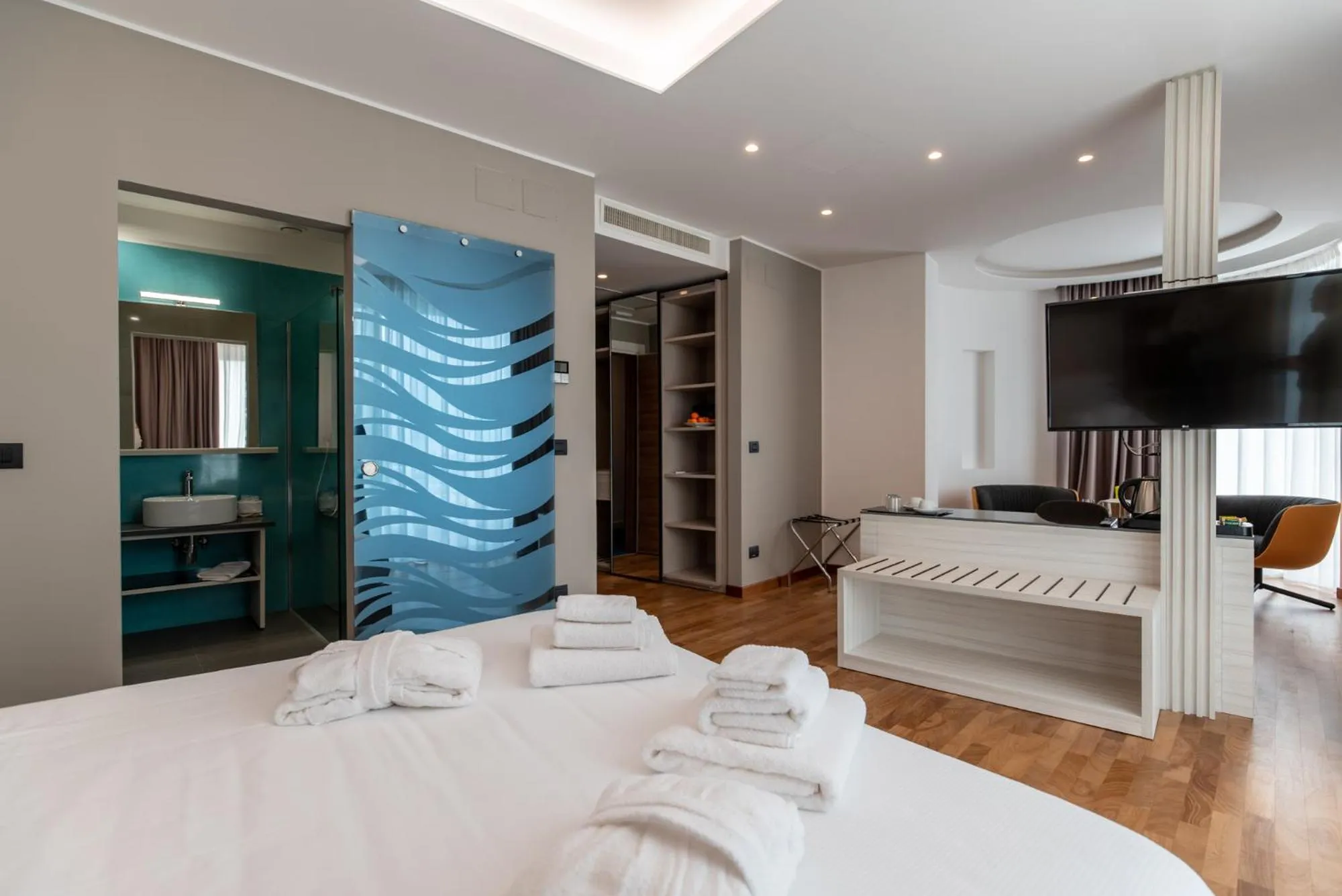 View (from property/room), Bed in Sestante Marina Motel