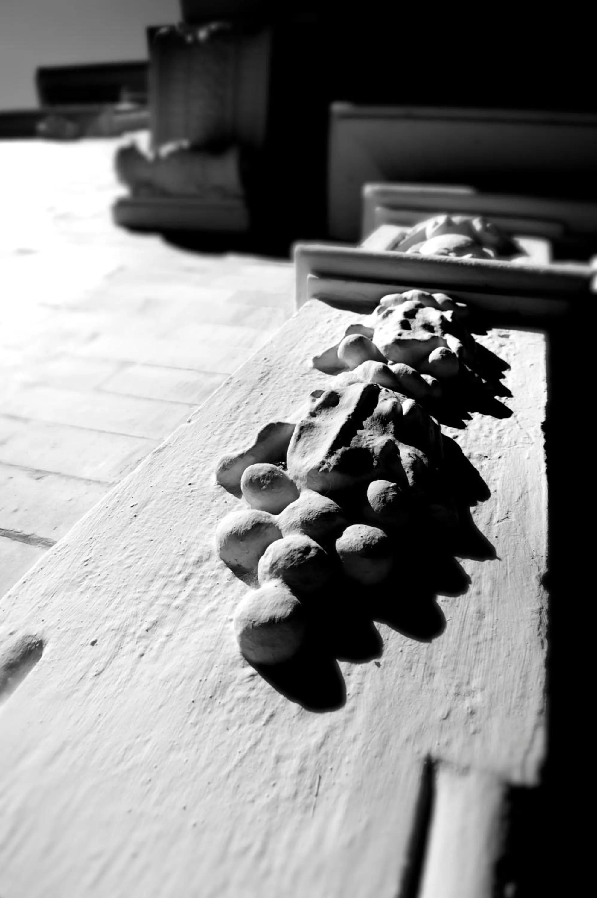 Decorative detail in UNAHOTELS Villa dei Platani Foligno