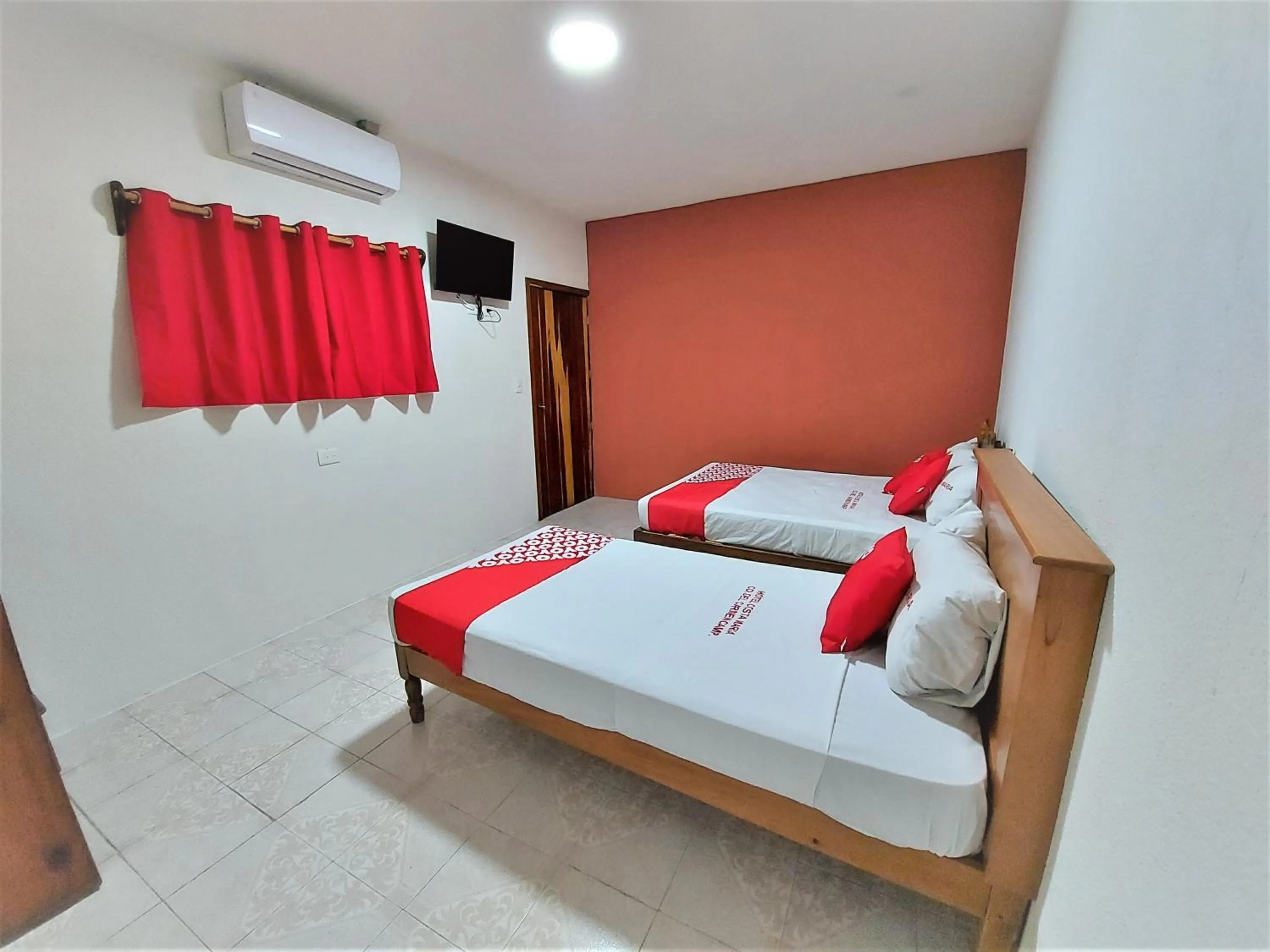 Photo of the whole room in Hotel Costa Maria