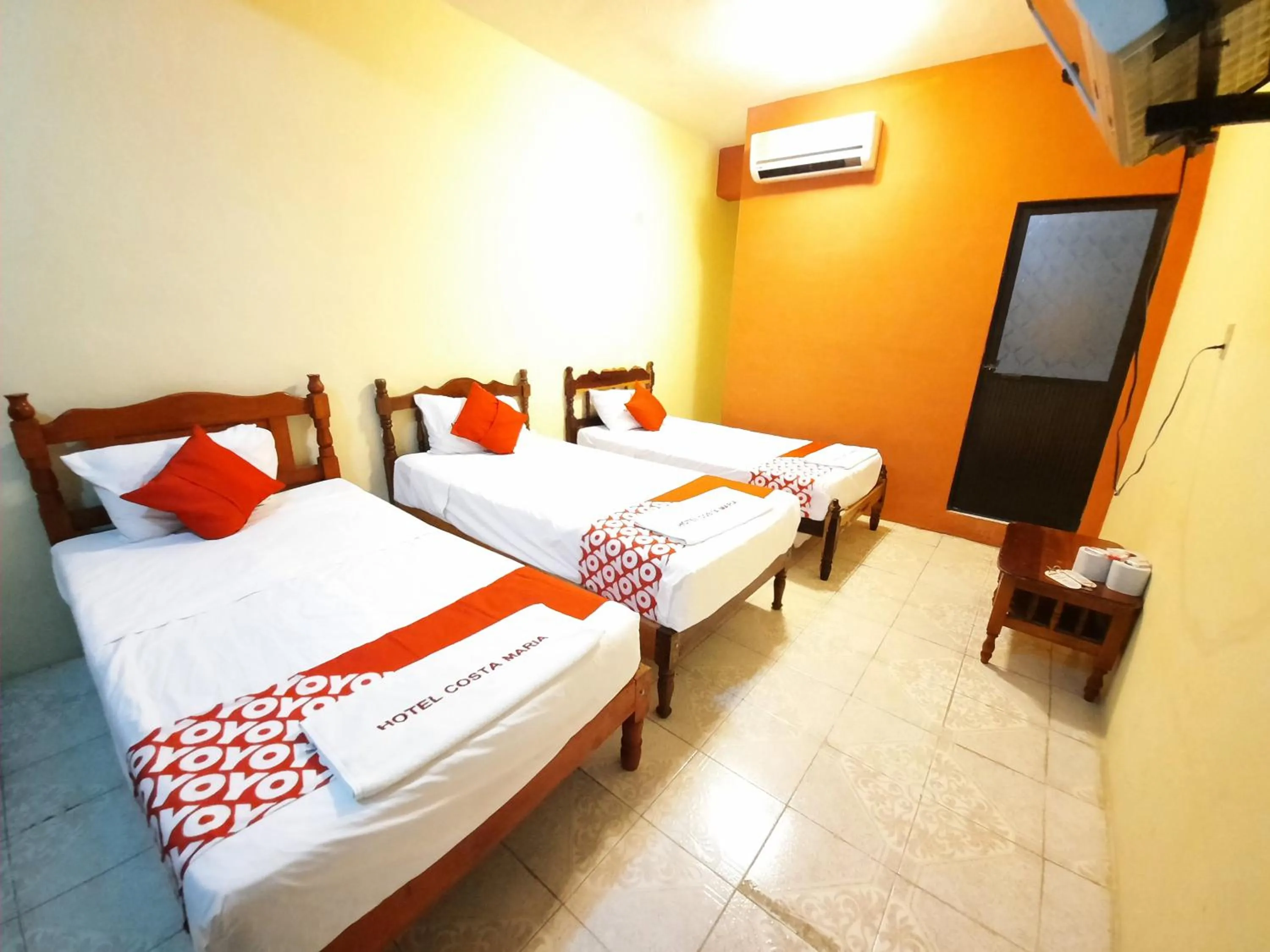 Photo of the whole room in Hotel Costa Maria