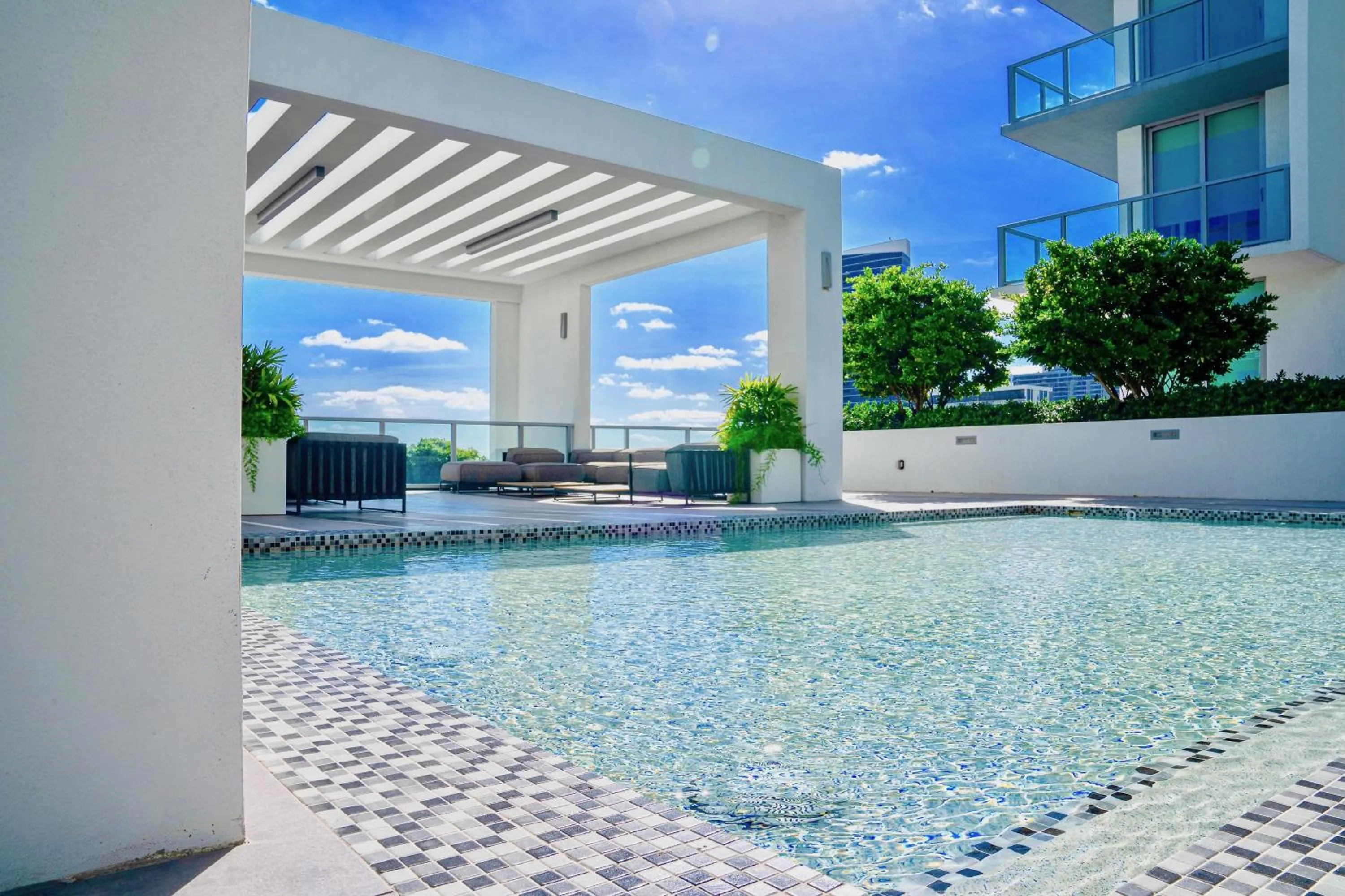 Pool view in Nomada Destination Residences - Quadro