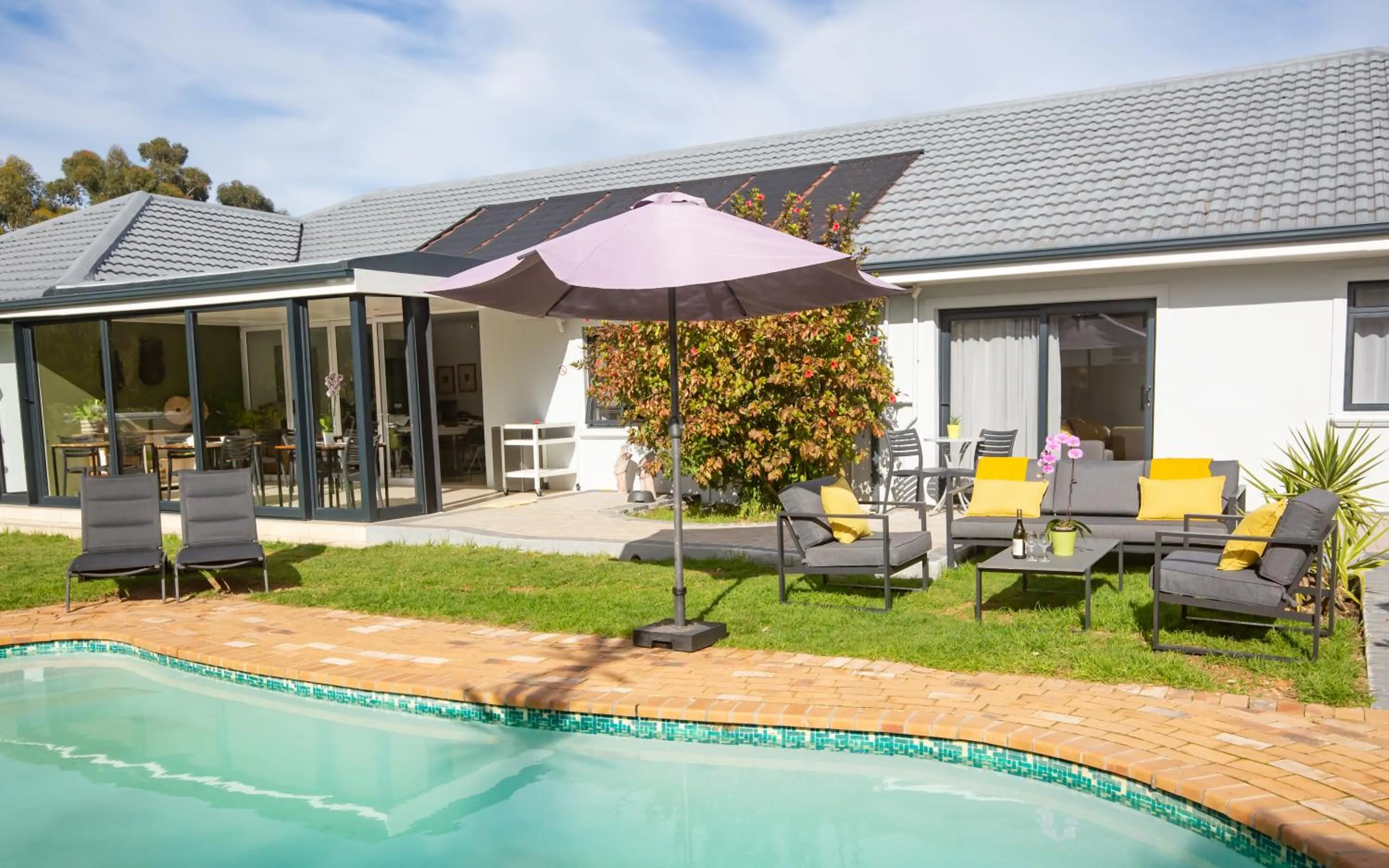 Property building in Casa iLanga guesthouse