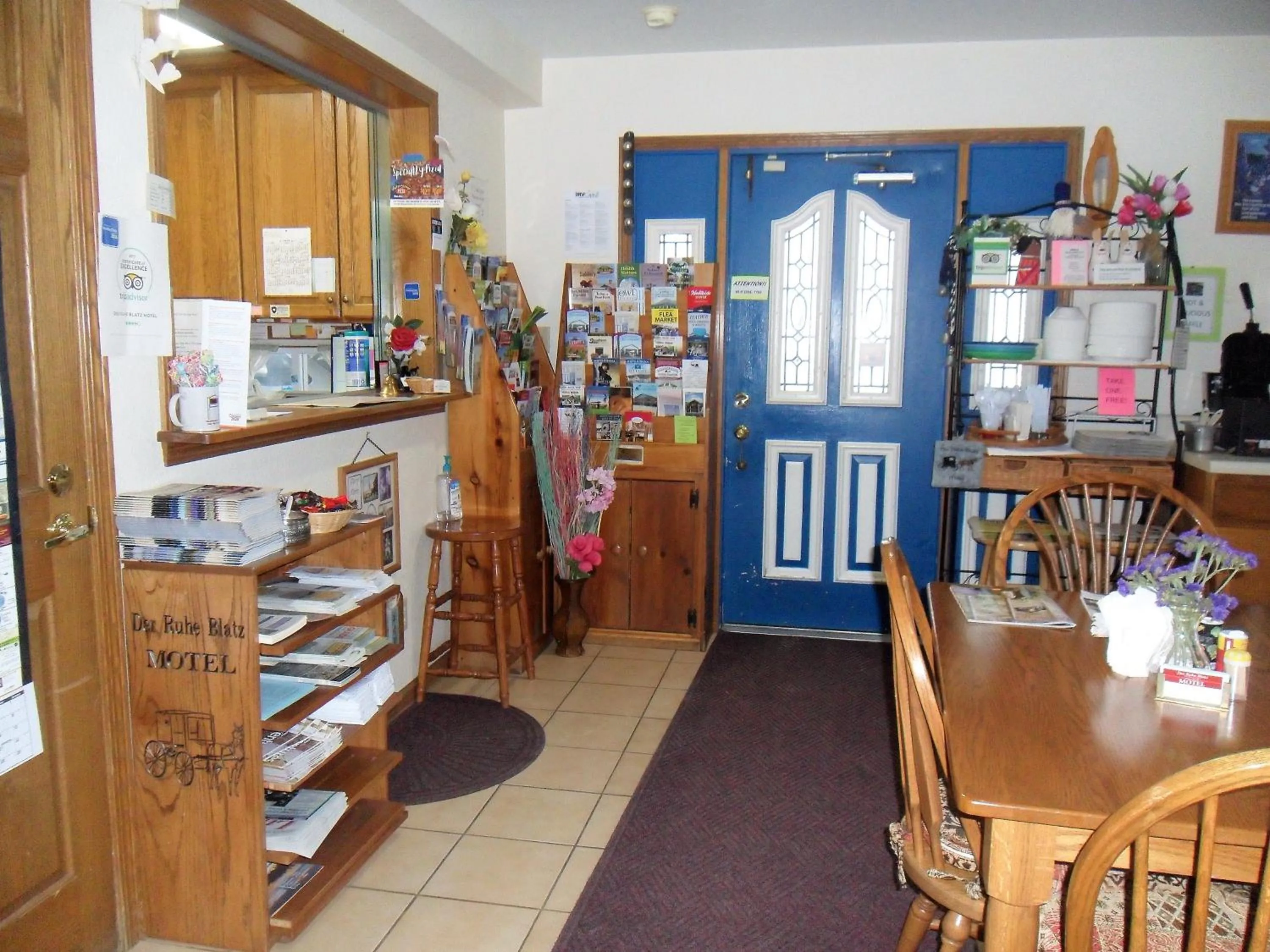 Food and drinks in Der Ruhe Blatz Motel