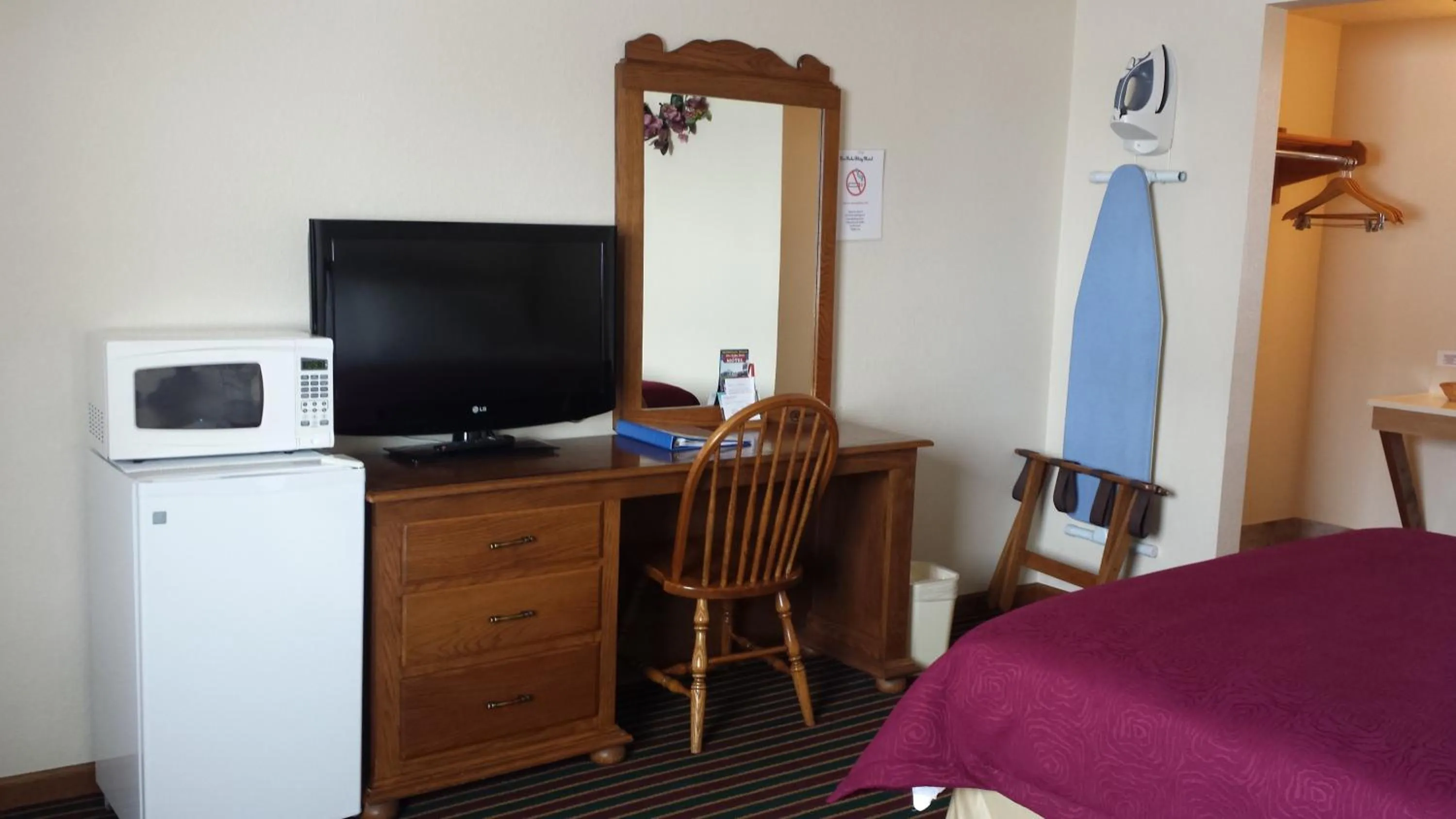 TV and multimedia in Der Ruhe Blatz Motel