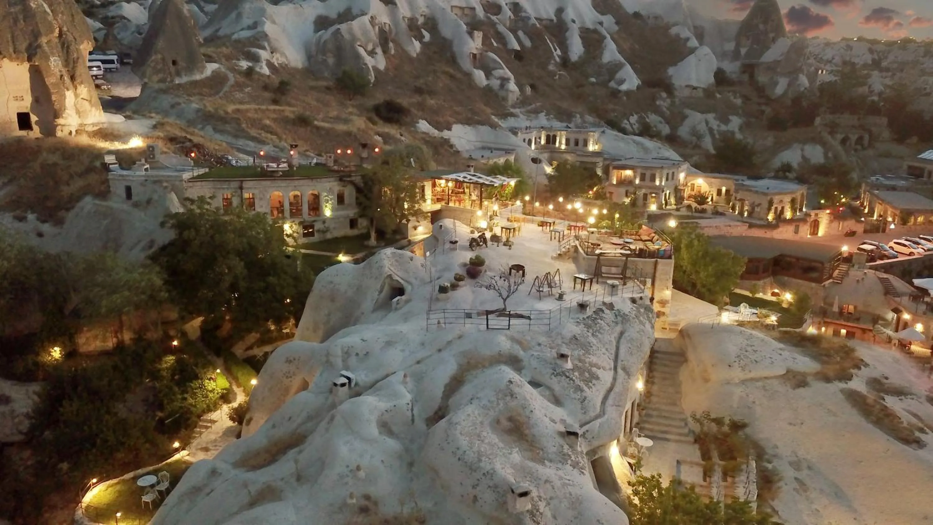 Landmark view in Traveller's Cave Hotel