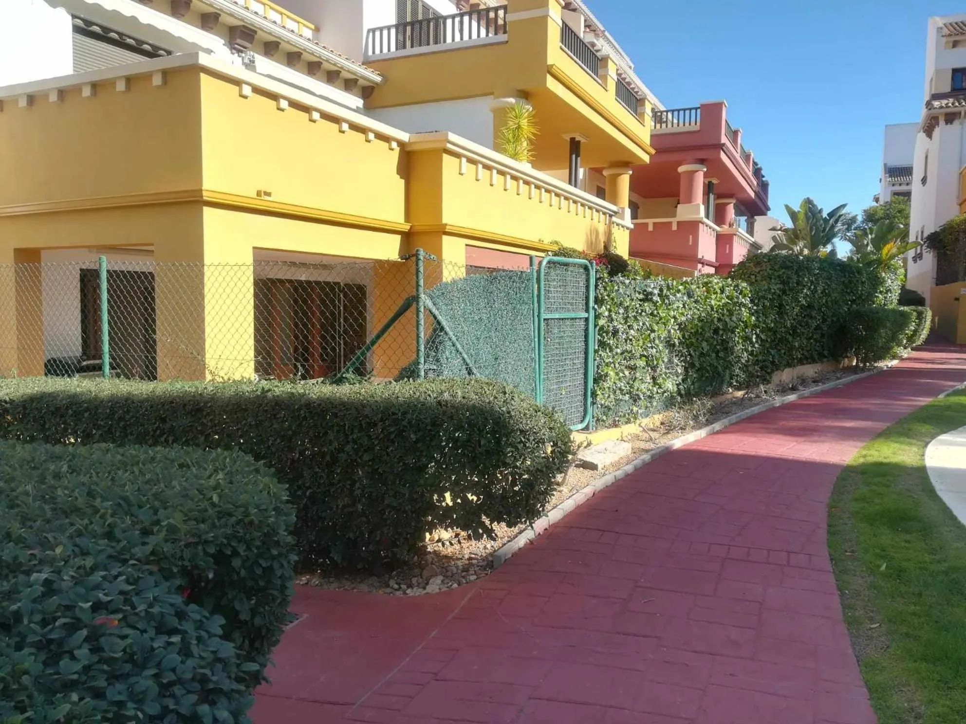 Neighbourhood in Why Not Houses Golf Esuri