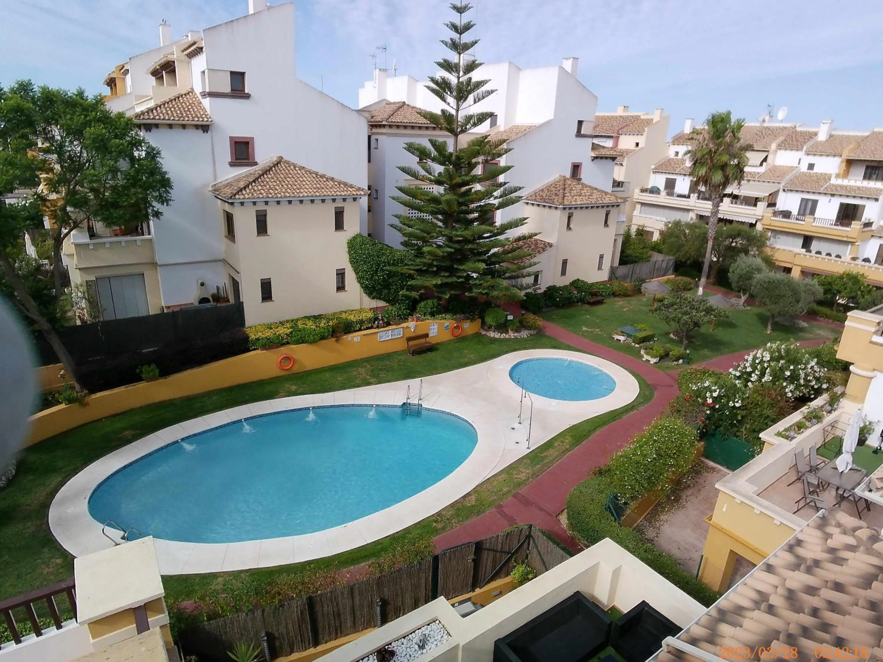 Pool view in Why Not Houses Golf Esuri