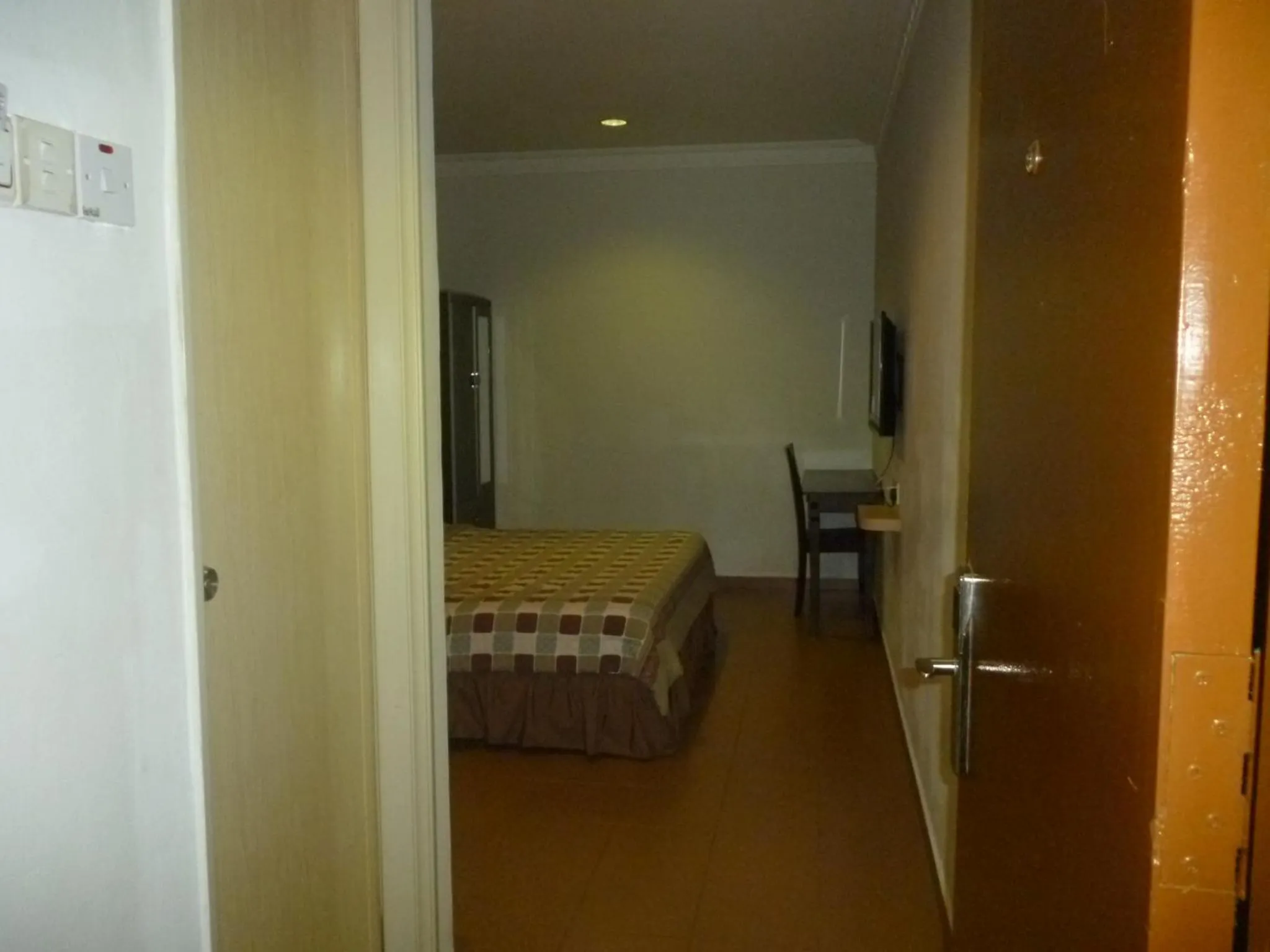 Photo of the whole room in G Six Hotel