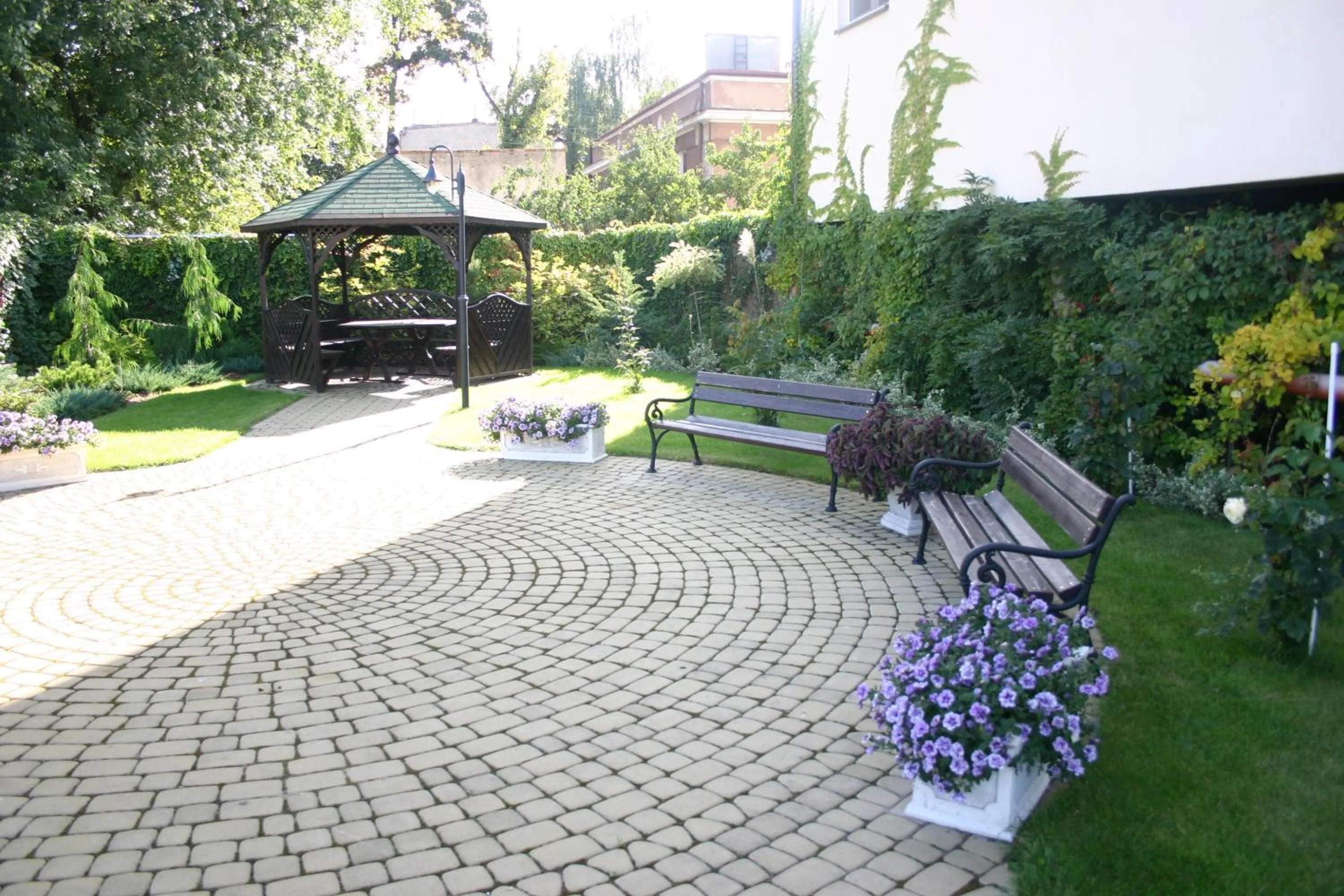 Garden in Hotel Chopin Business&SPA