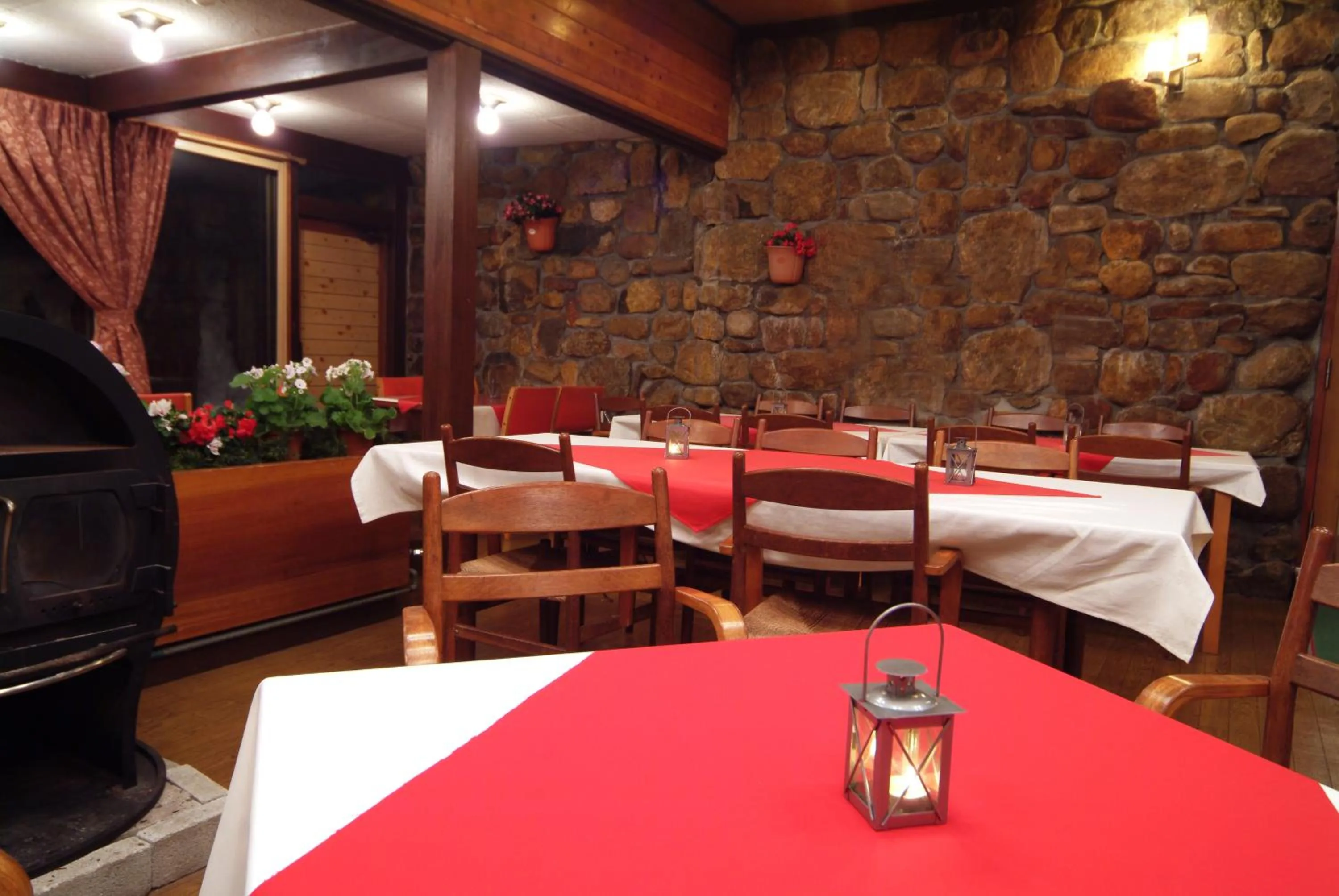 Restaurant/places to eat in Tsubame Highland Lodge燕ハイランドロッジ