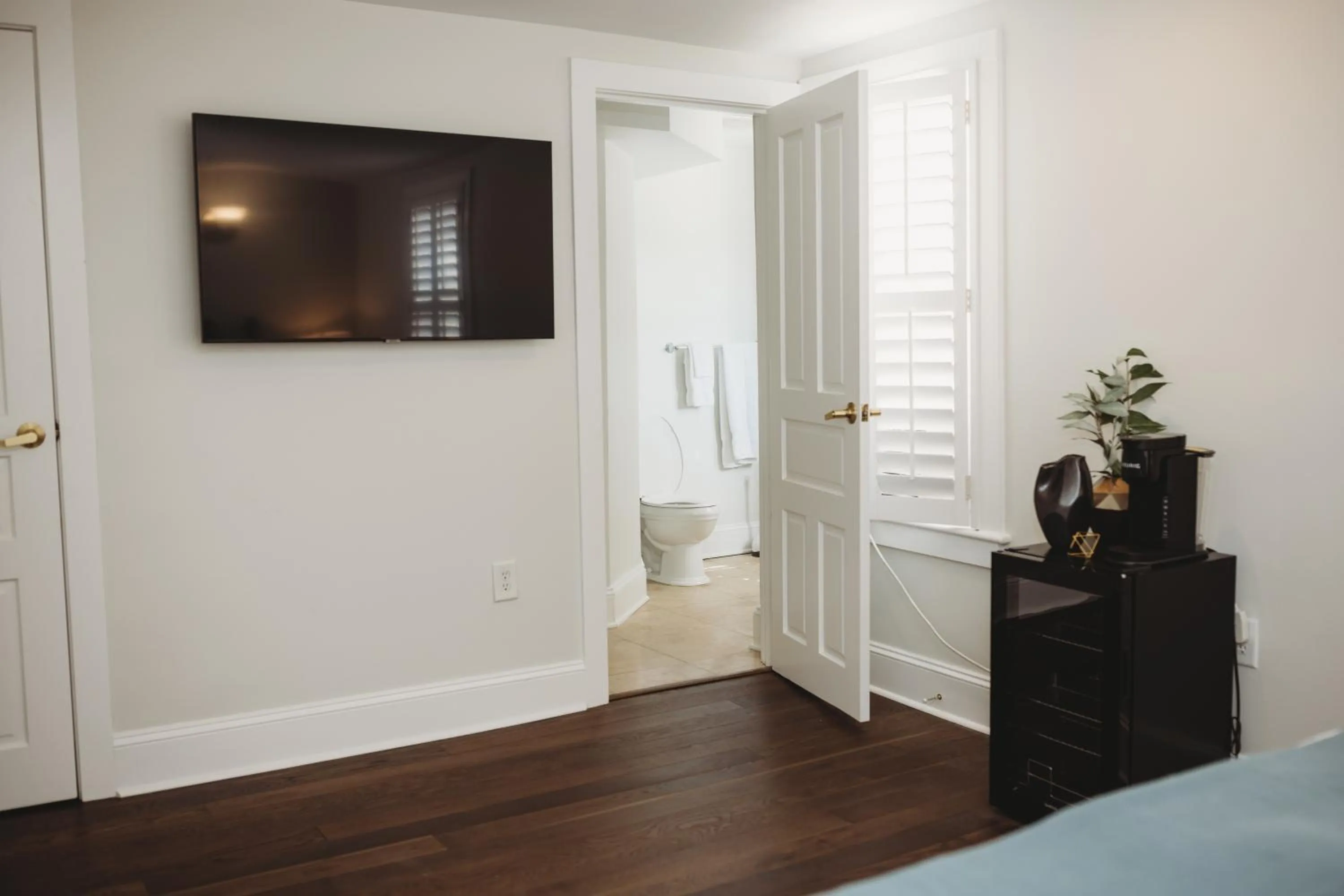 Bed in The Jefferson Inn