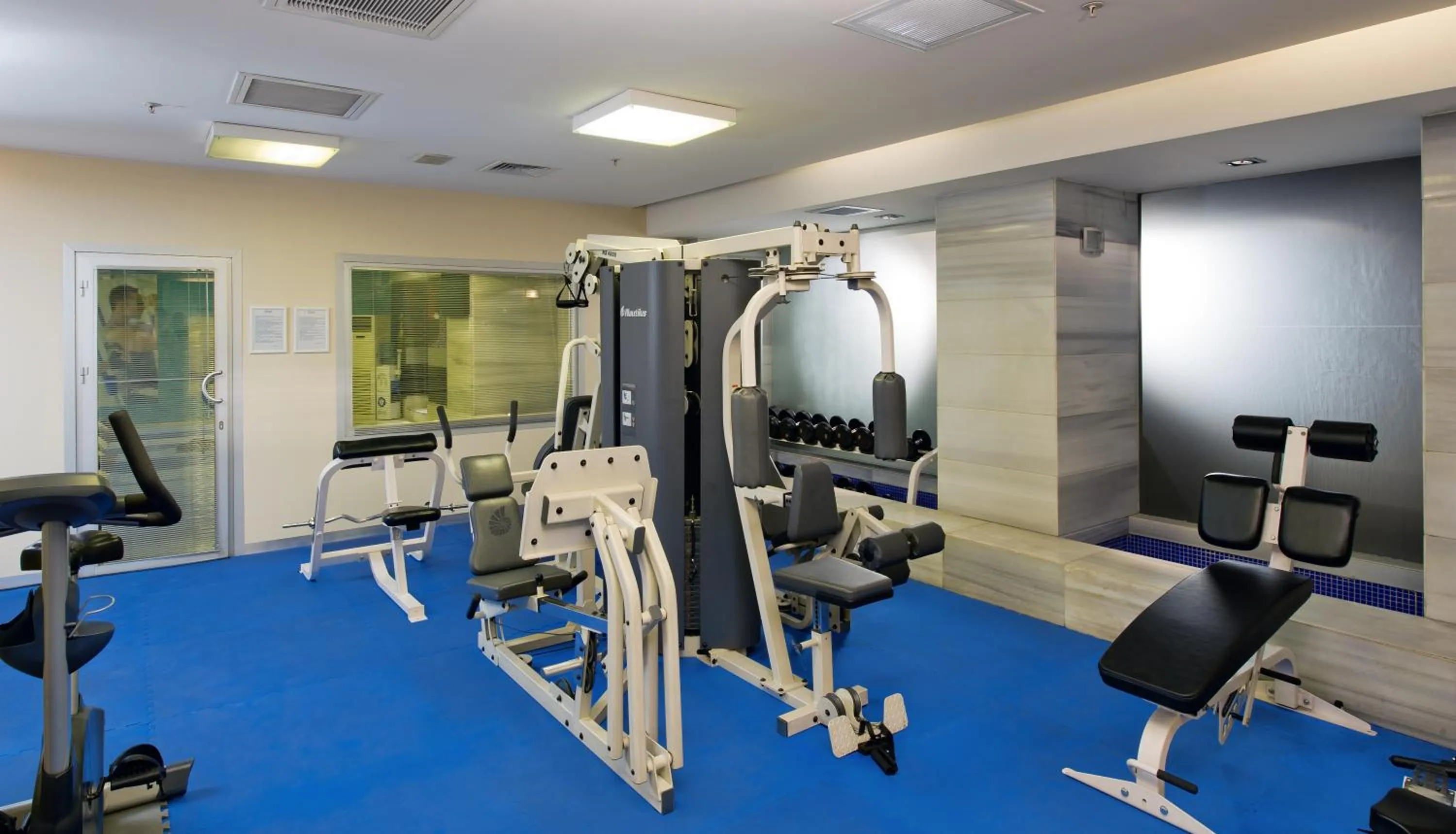 Fitness centre/facilities in Divan Istanbul City