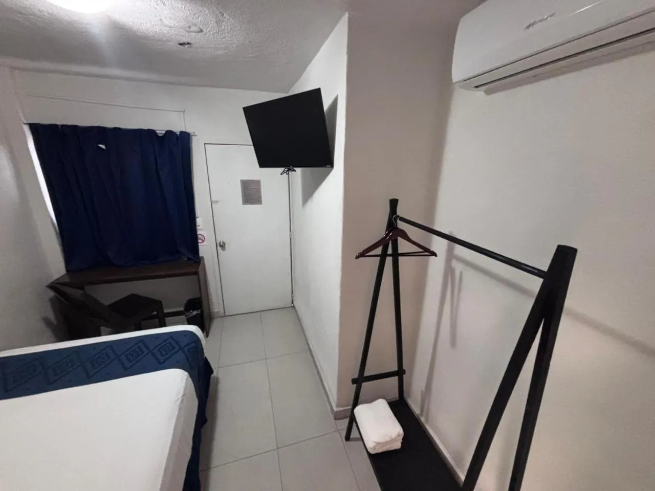 Bed in Hotel Juarez 70