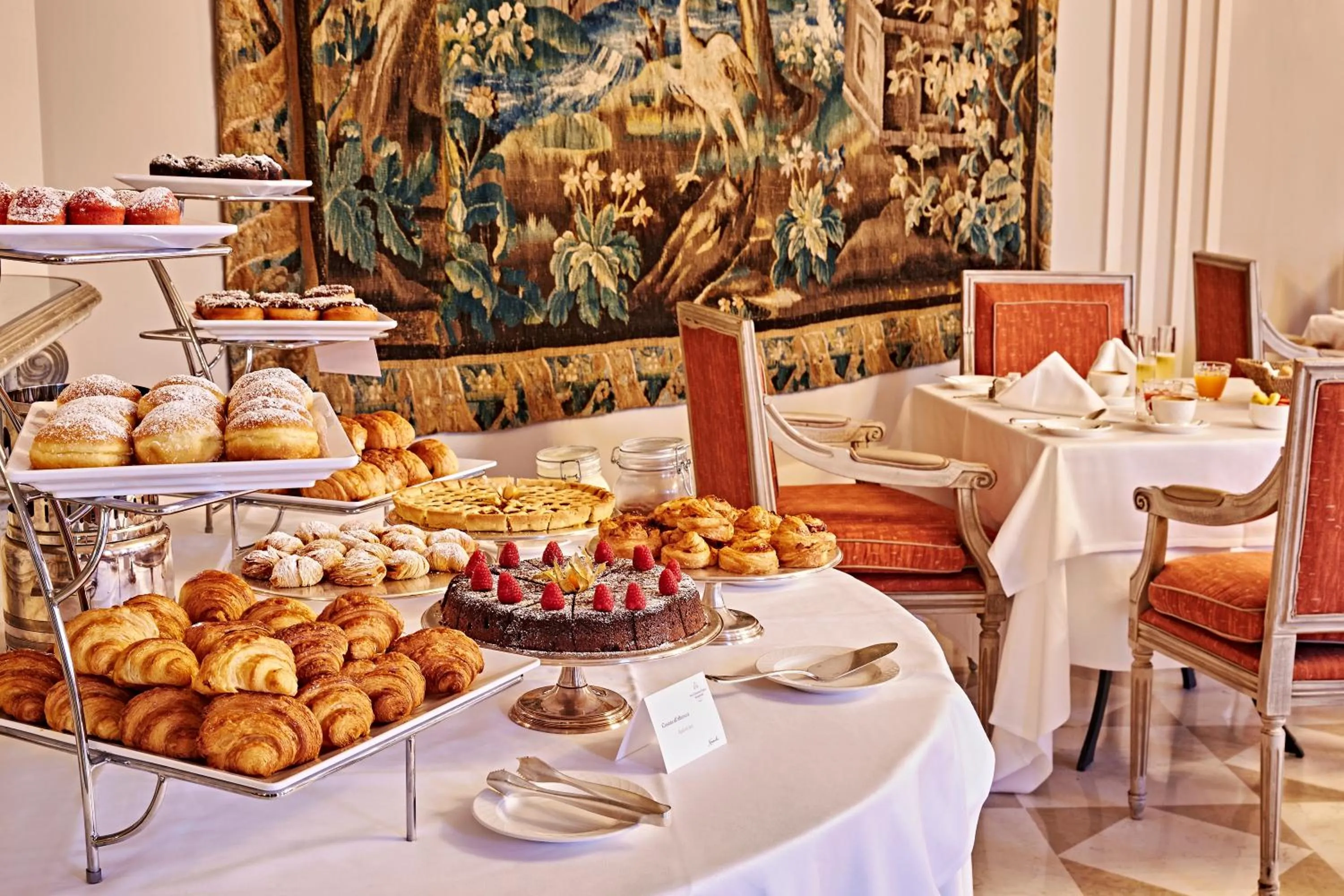 Restaurant/places to eat in San Clemente Palace Venice