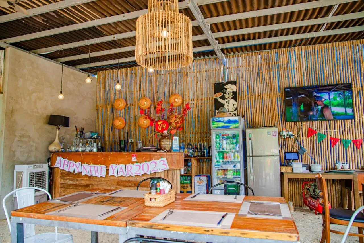 Restaurant/places to eat in Thiên Tân Hotel