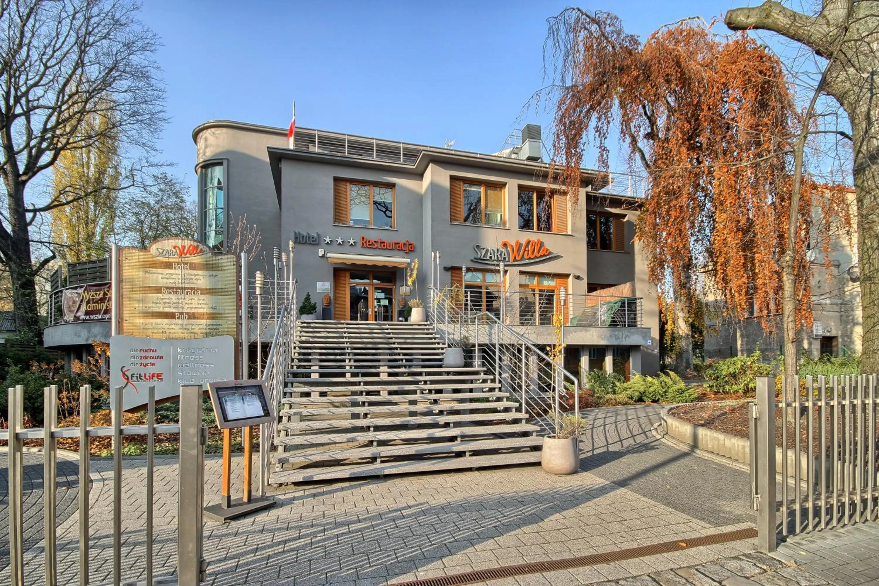 Facade/entrance in Hotel Szara Willa