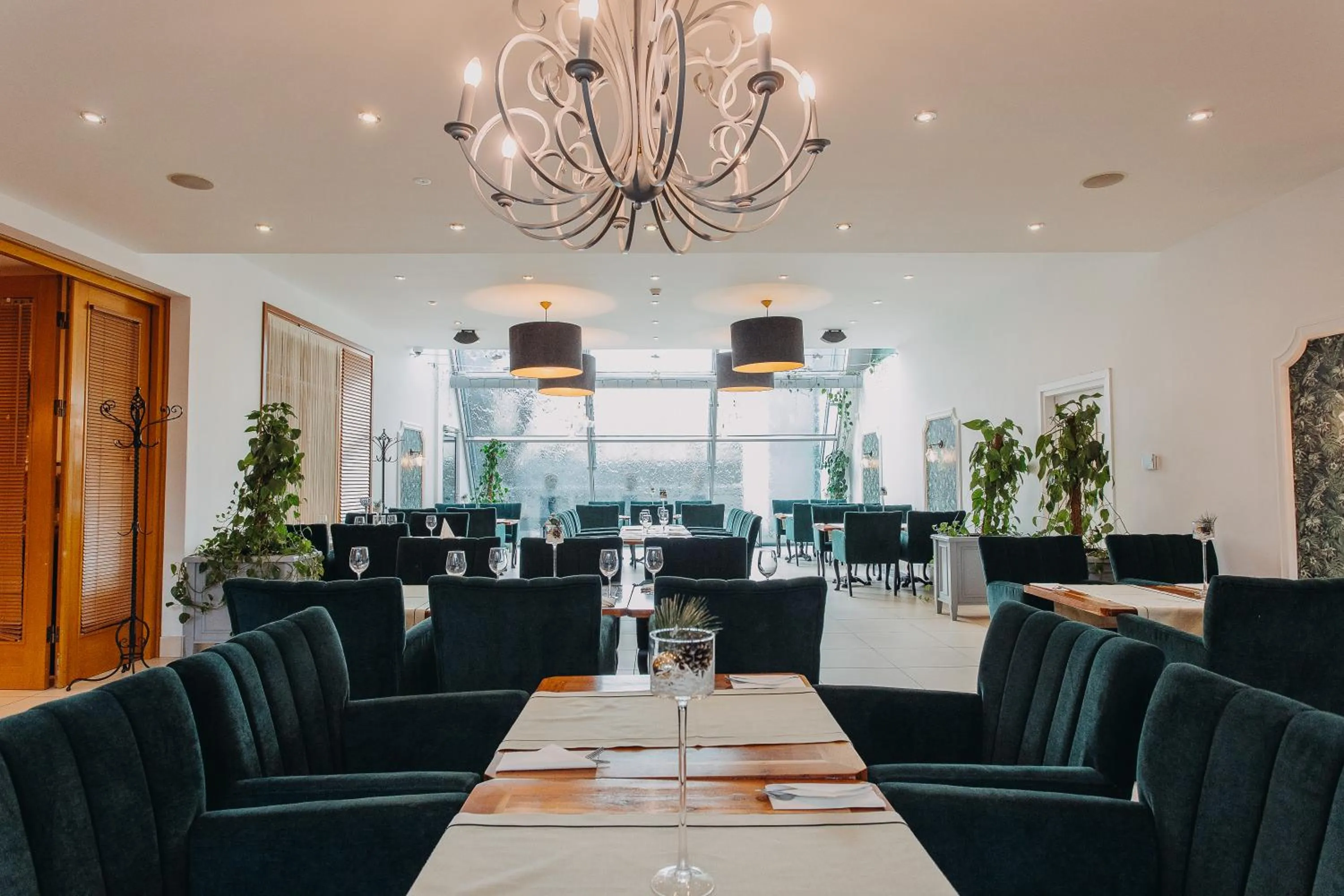 Restaurant/places to eat in Hotel Szara Willa