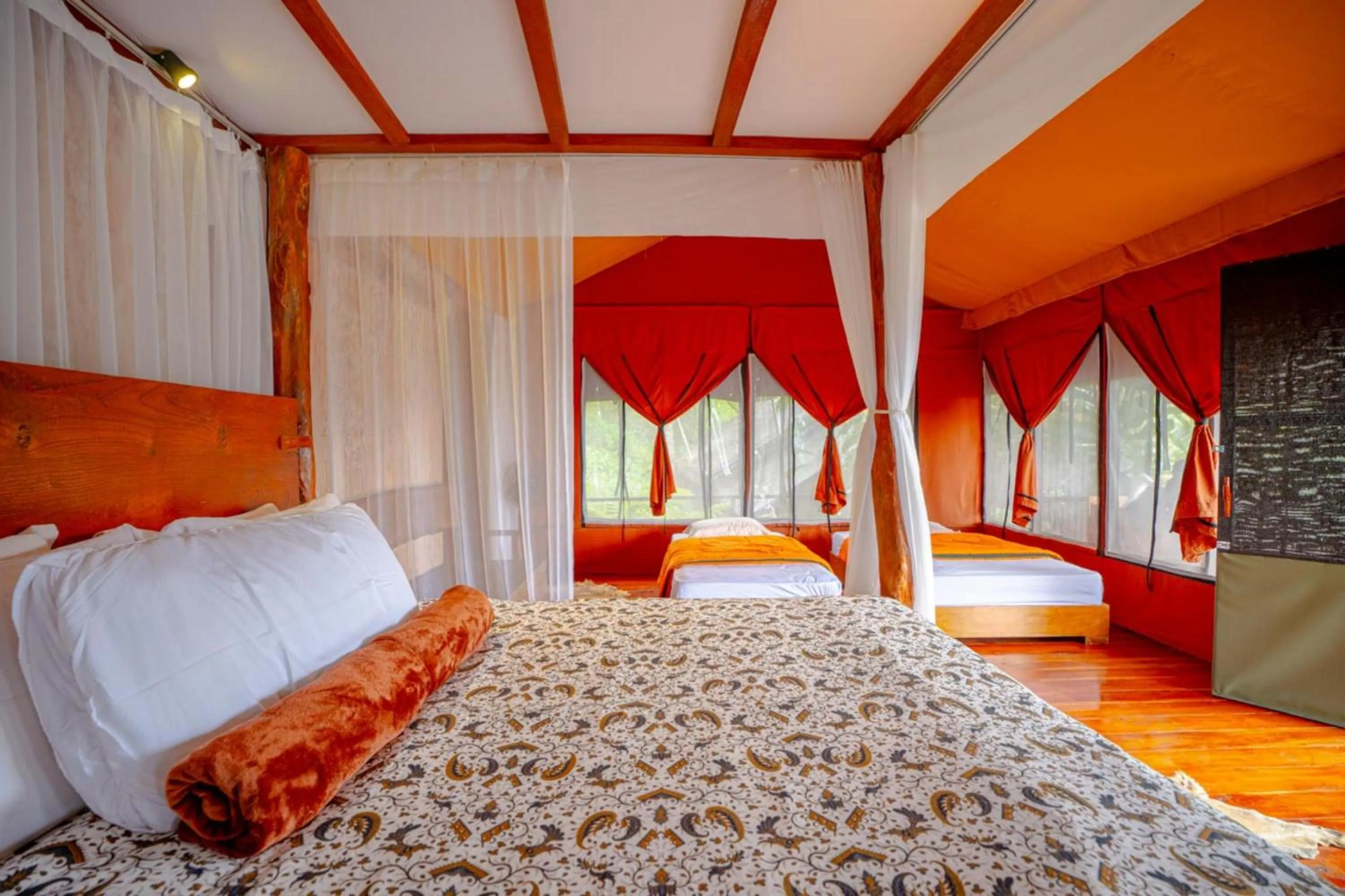 Bed in Sang Giri Mountain Tent Resort