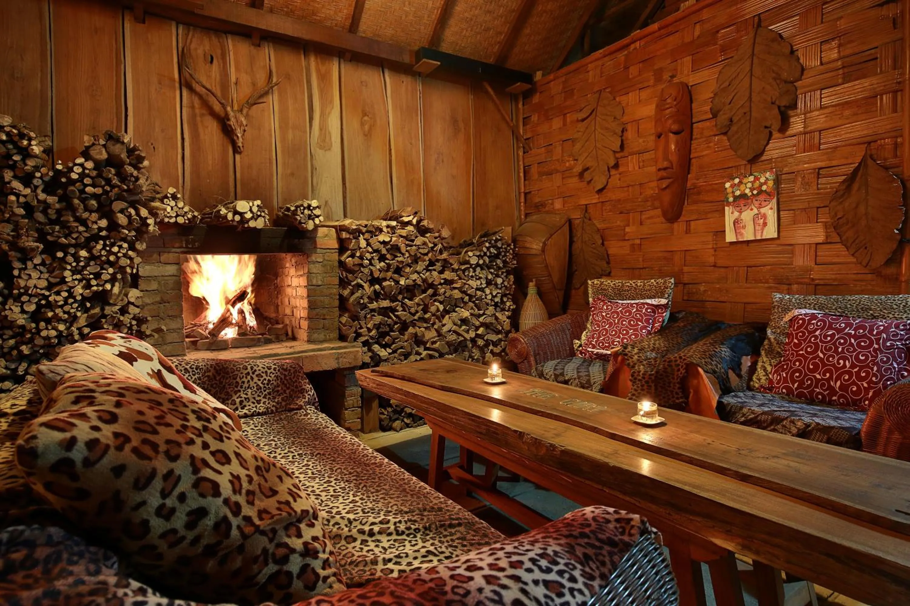 Restaurant/places to eat in Sang Giri Mountain Tent Resort