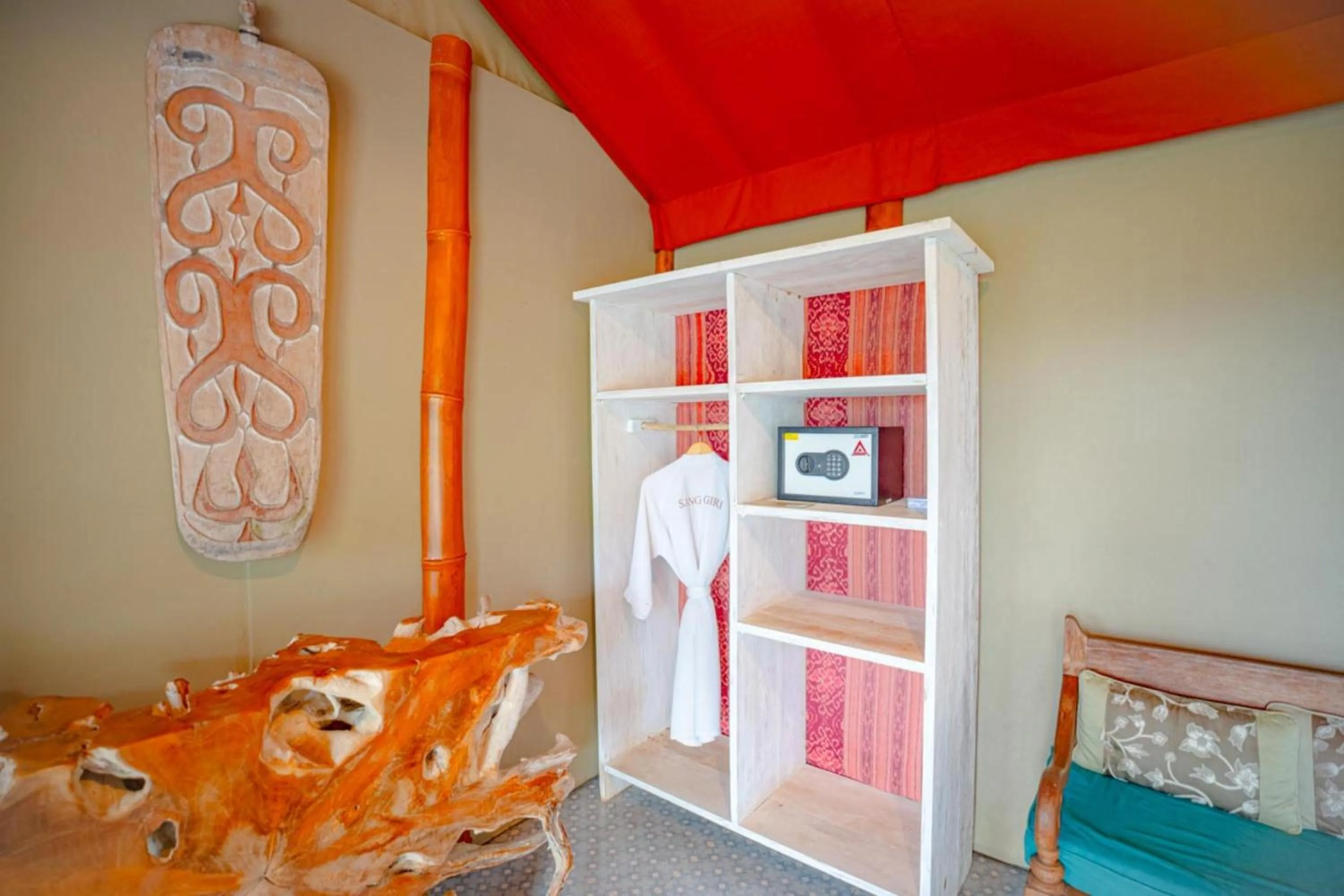 wardrobe in Sang Giri Mountain Tent Resort