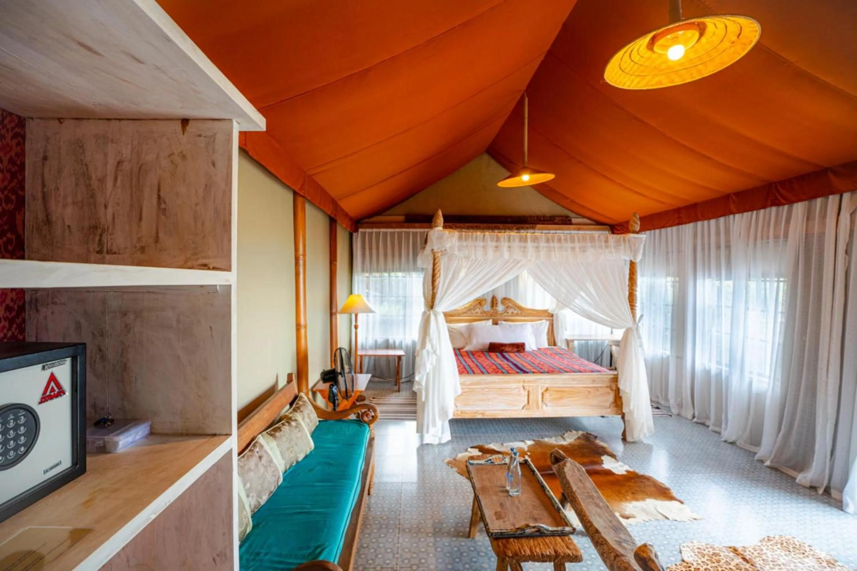 Bed in Sang Giri Mountain Tent Resort