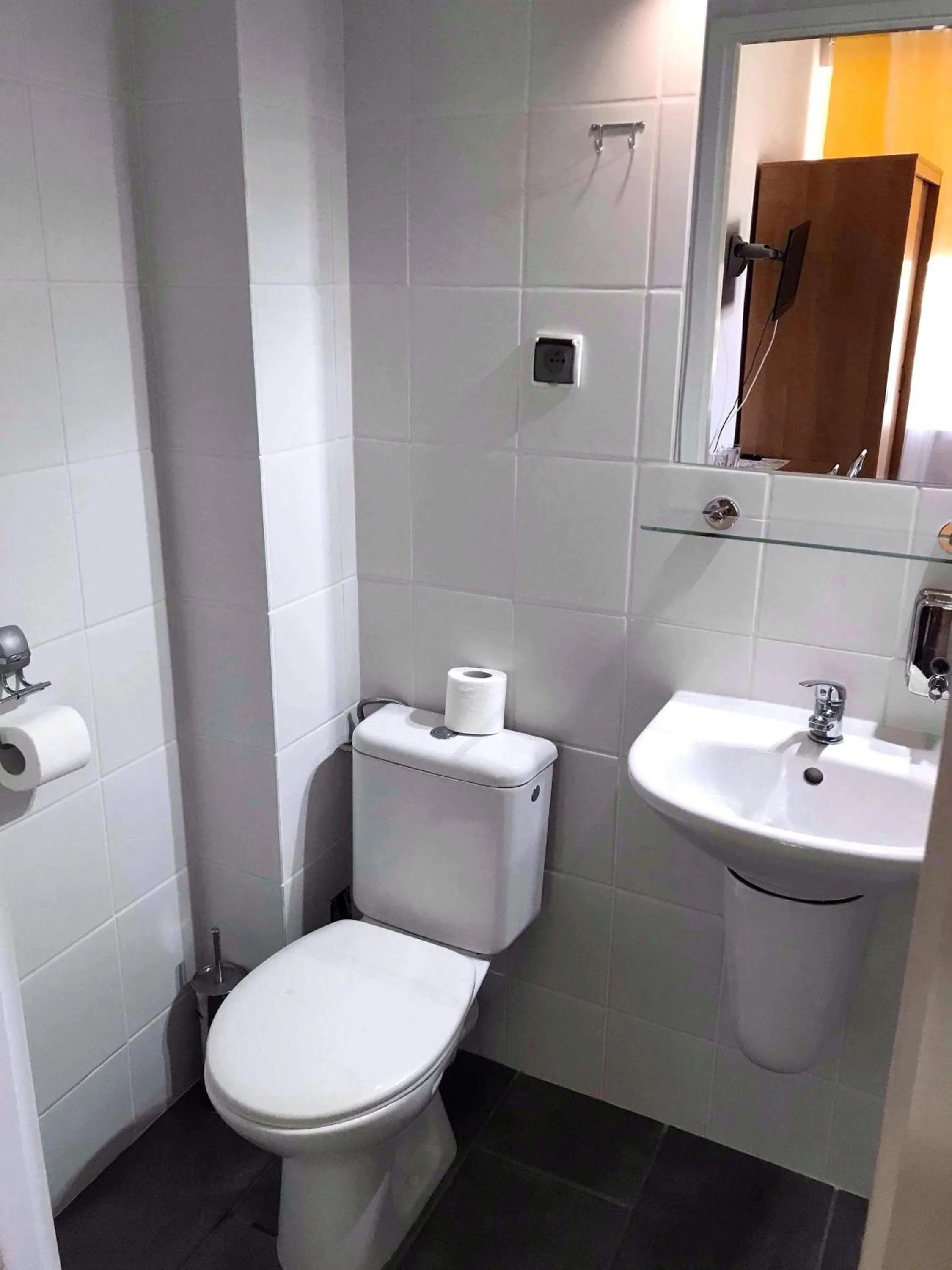 Shower in Willa Alfa