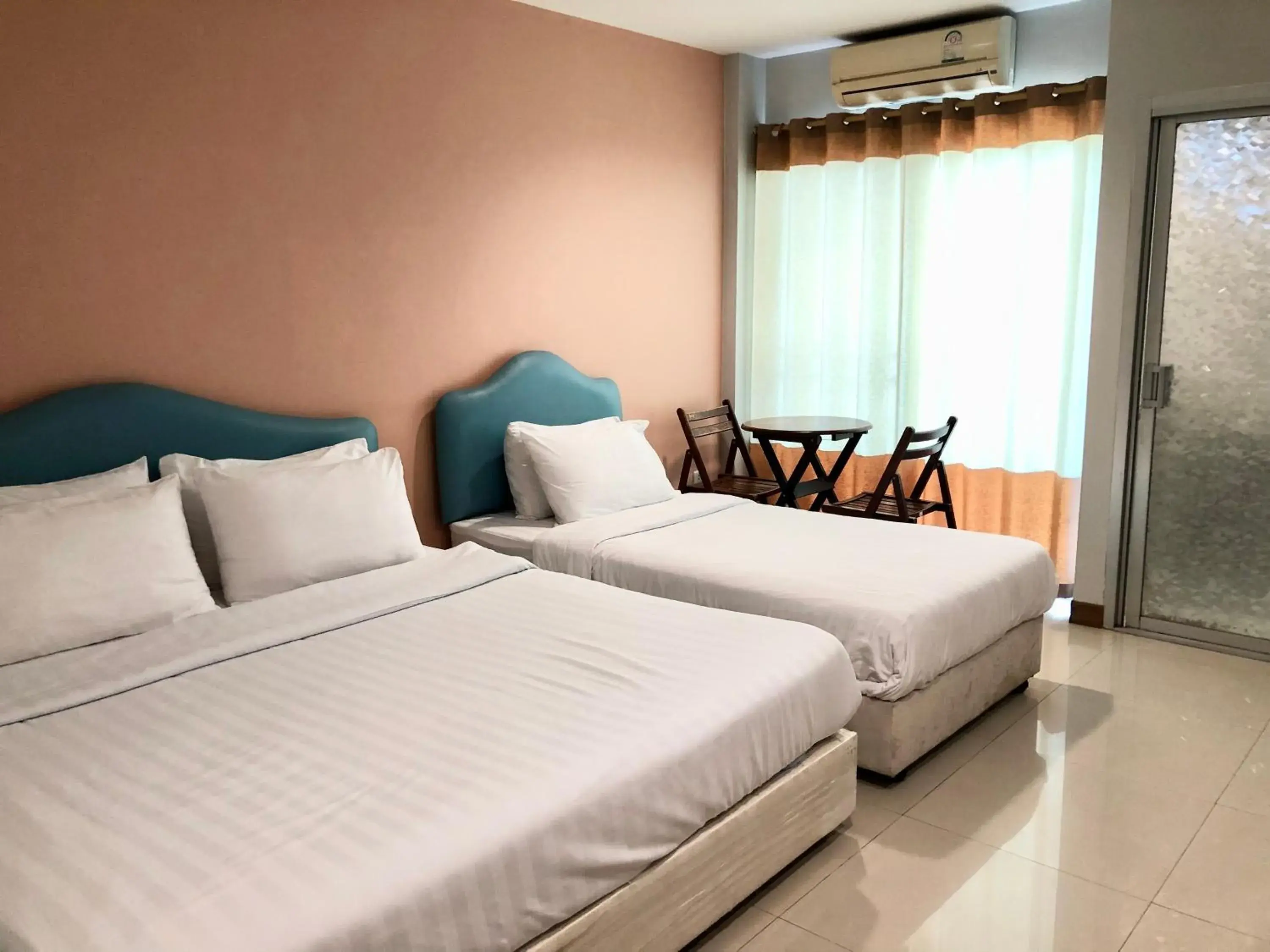 Standard Triple Room in Wanpen Place Standard Triple Room in Wanpen Place