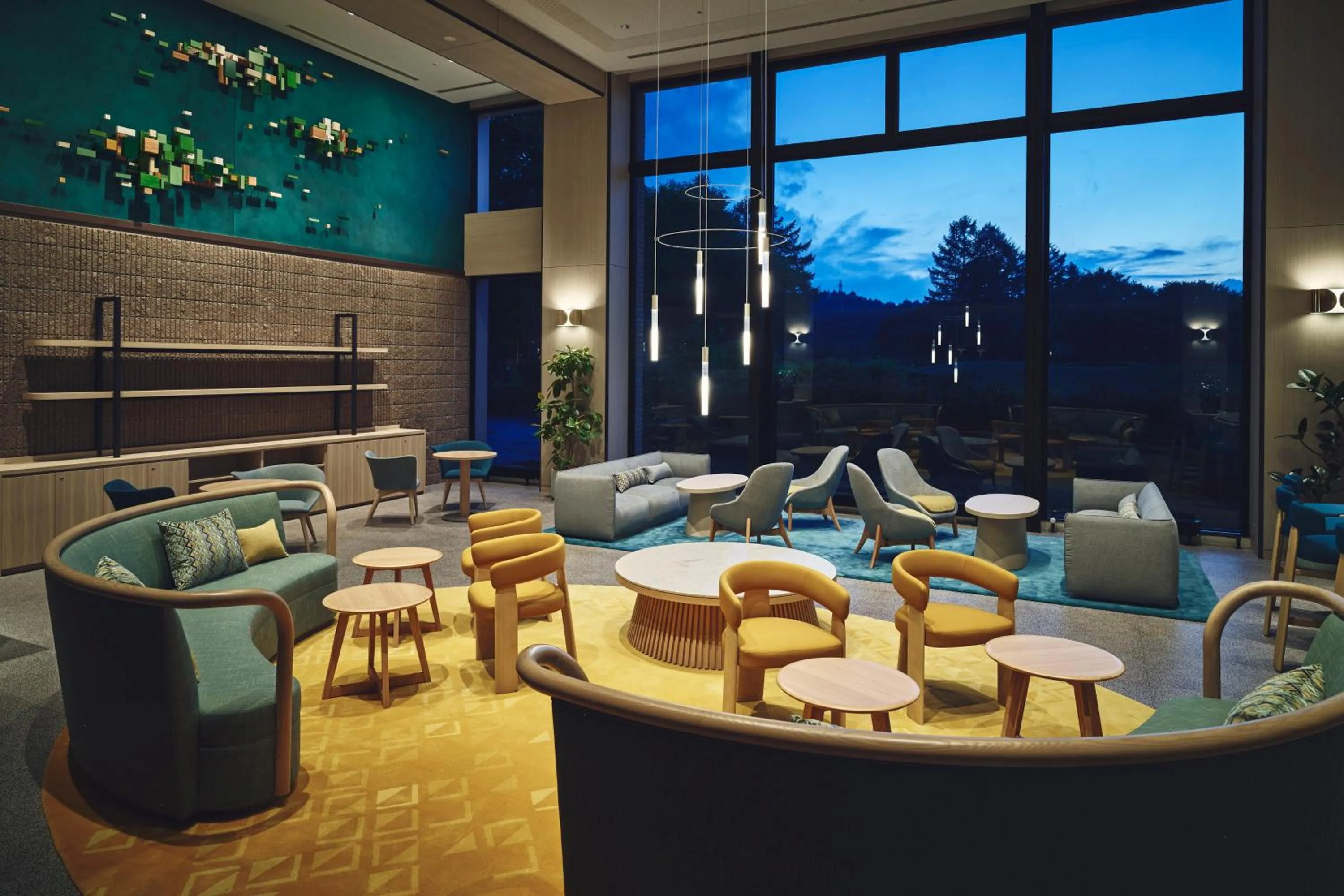 Lounge or bar in ANA Holiday Inn Resort Karuizawa by IHG