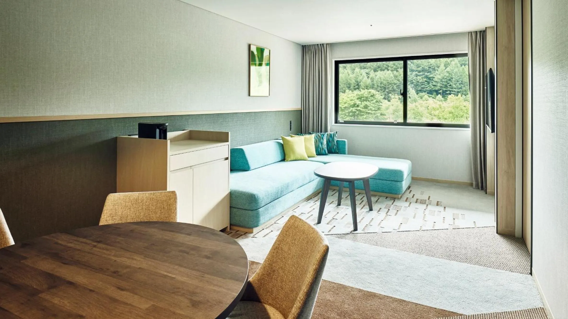 Photo of the whole room in ANA Holiday Inn Resort Karuizawa by IHG