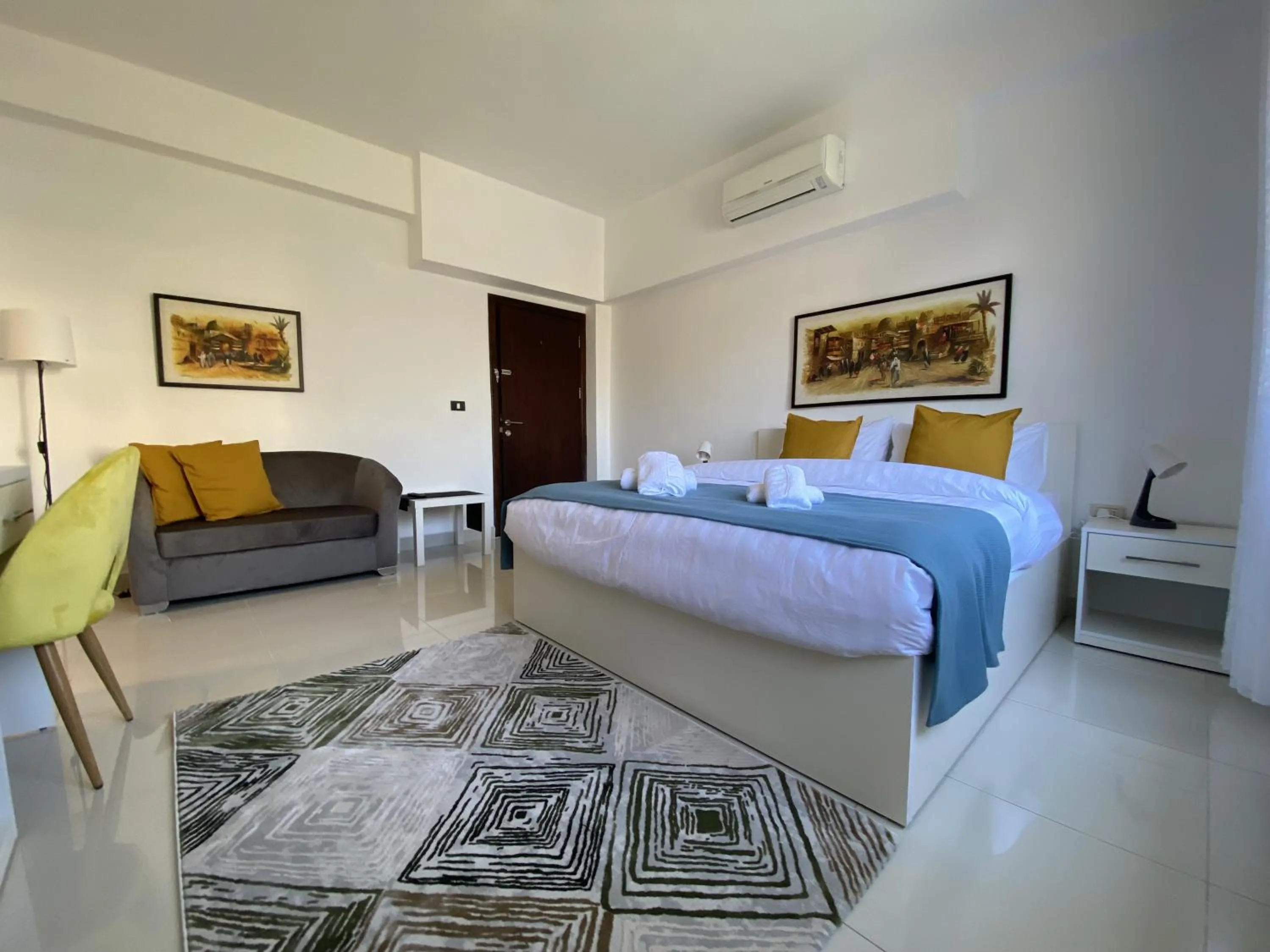 Superior King Room in Lemon Tree Residence