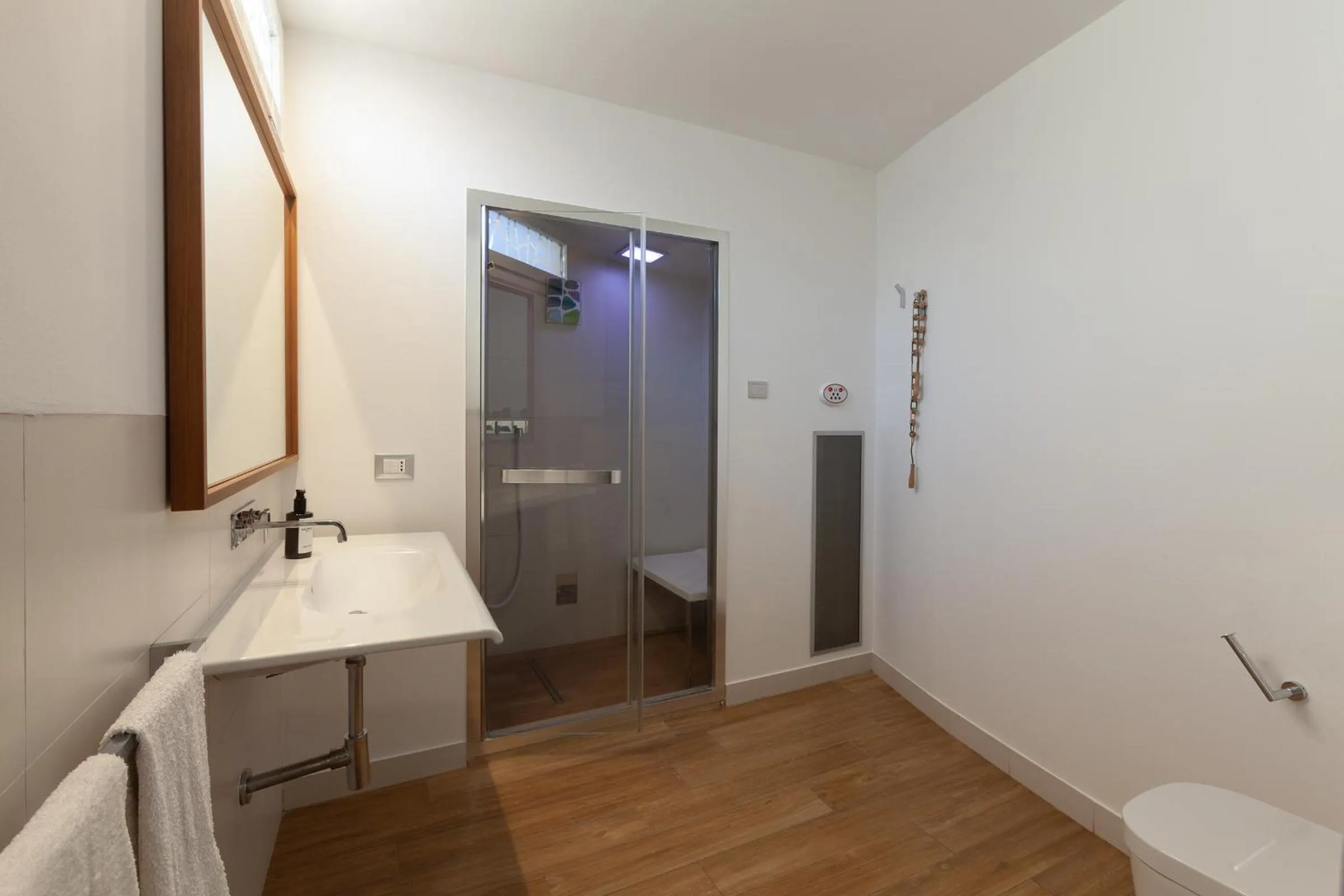 Shower in Monteforte Suite & Spa