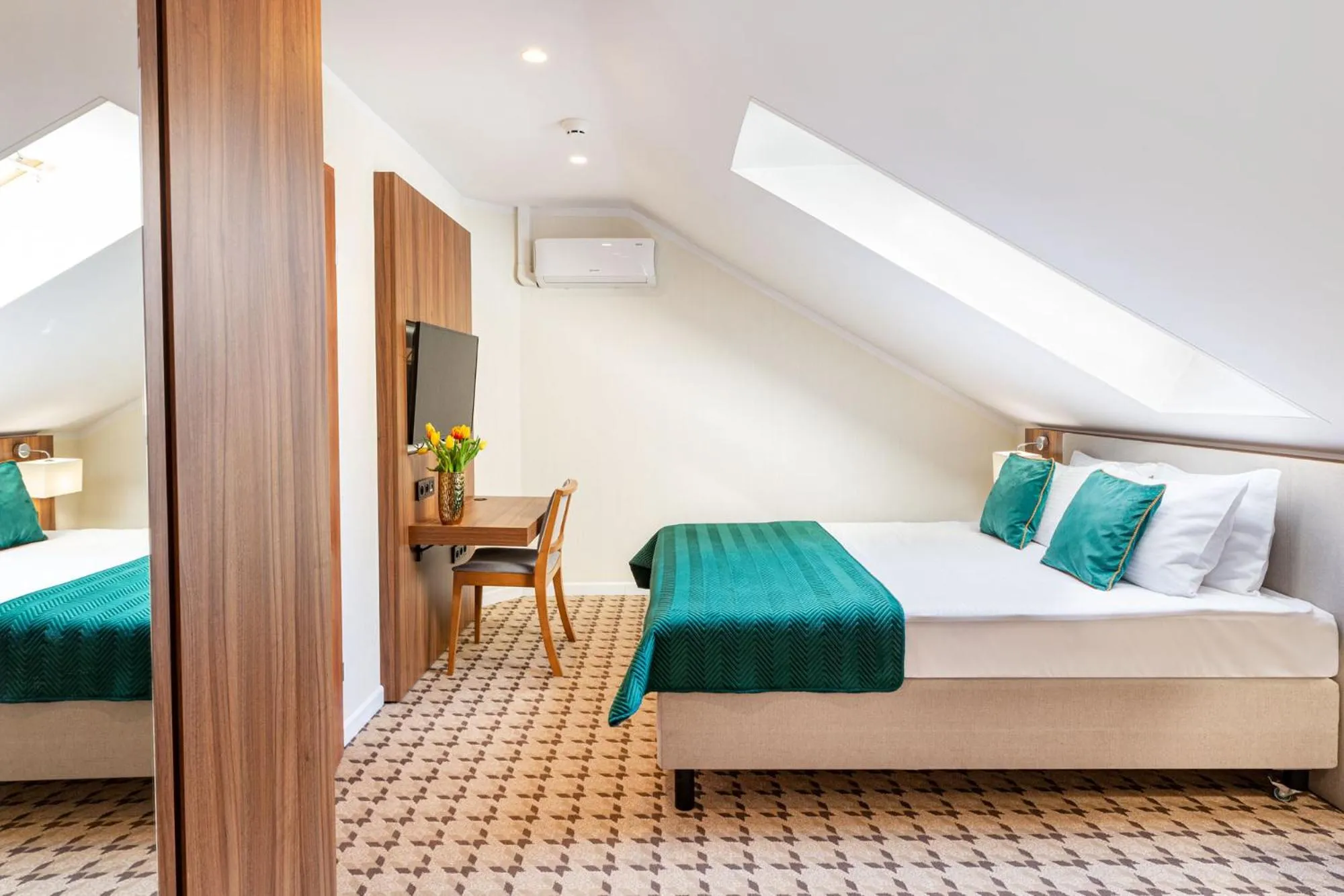 Bedroom, Bed in Hotel Verde Montana Wellness & Spa