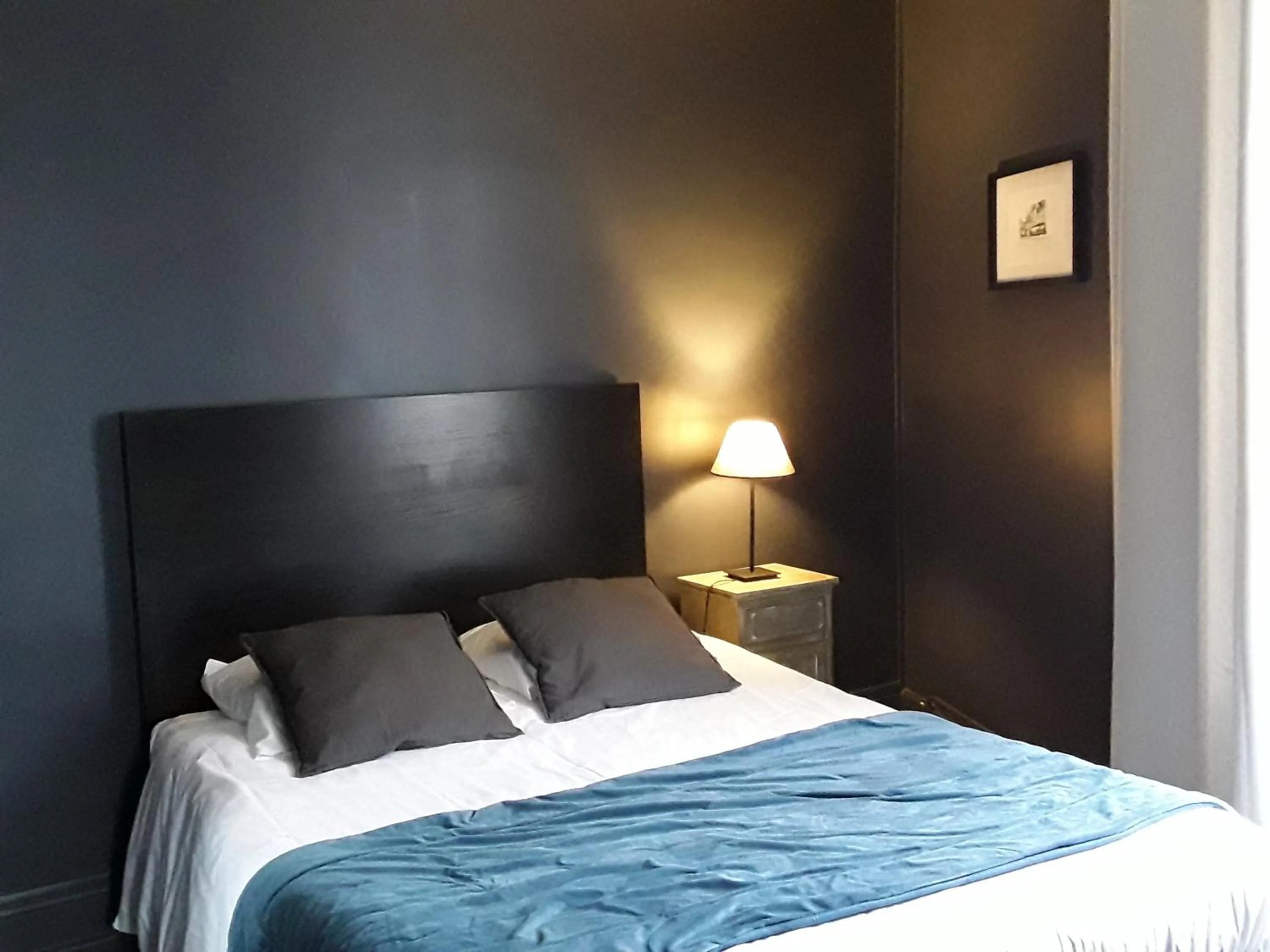 Bed in La Pomme d'Or