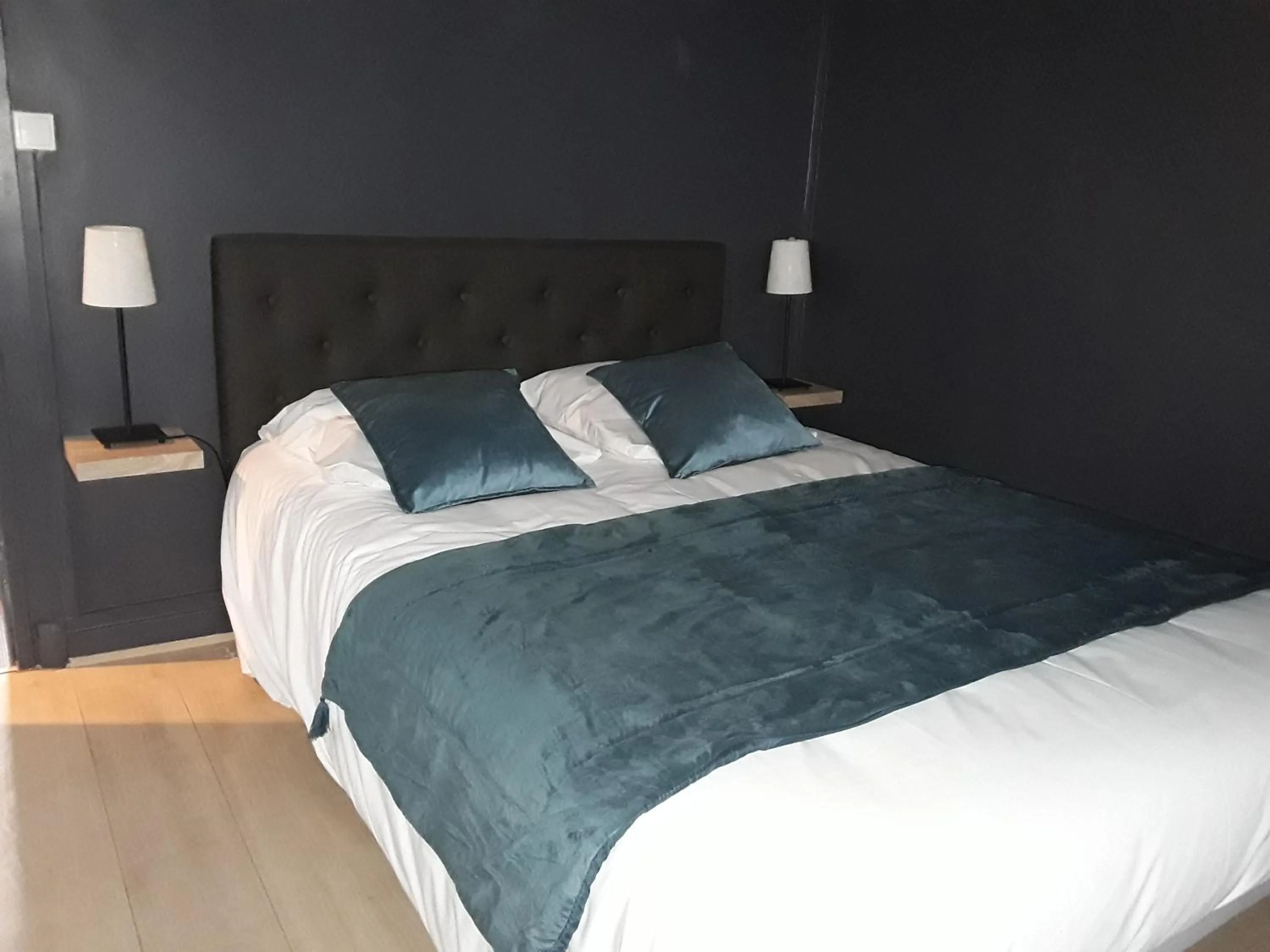 Bed in La Pomme d'Or