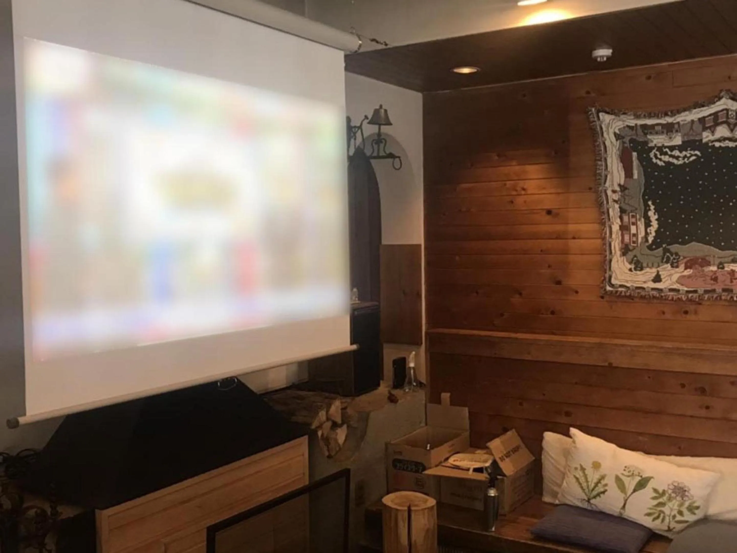 Communal lounge/ TV room in Lodge Scole