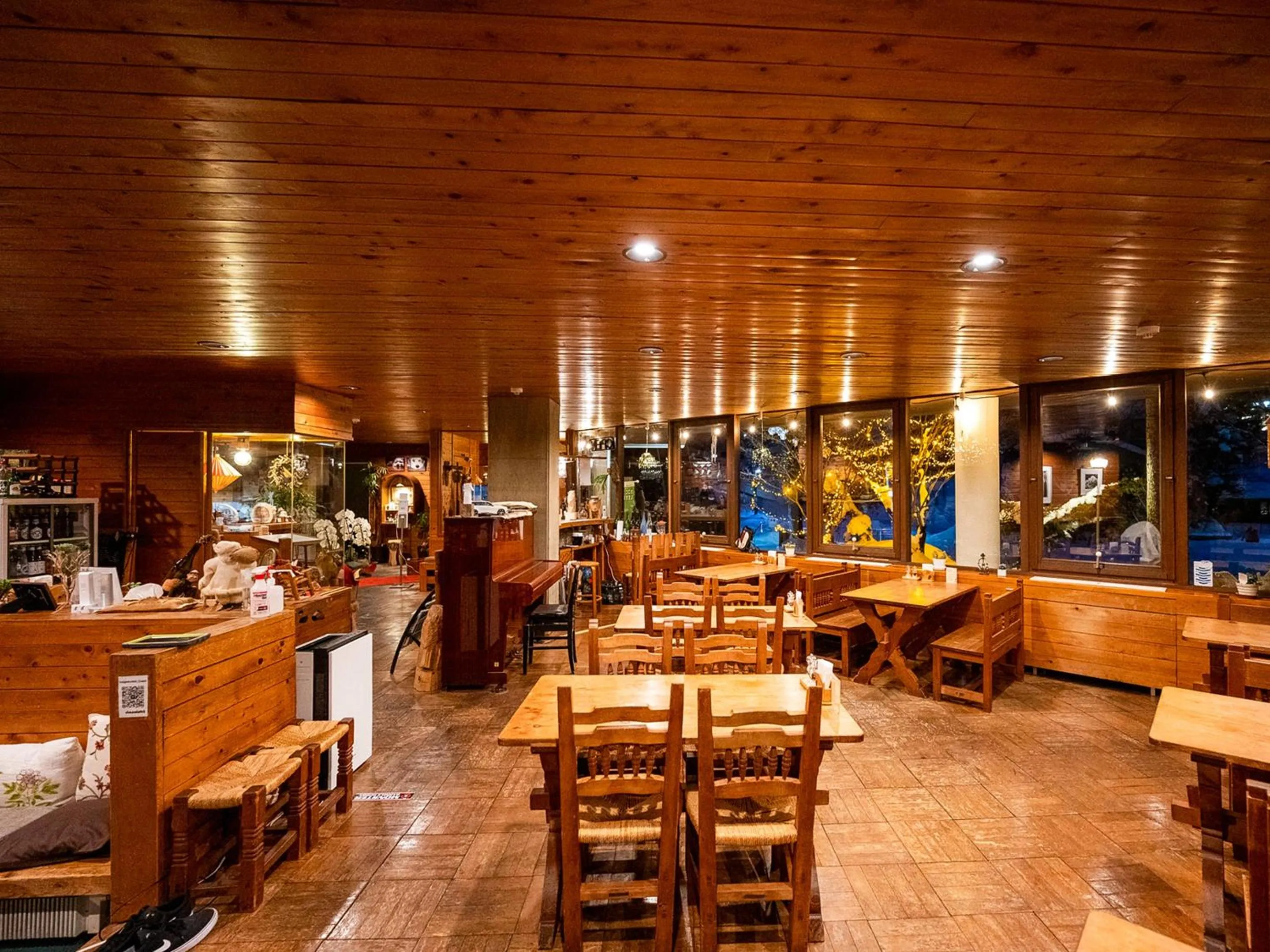 Restaurant/places to eat in Lodge Scole