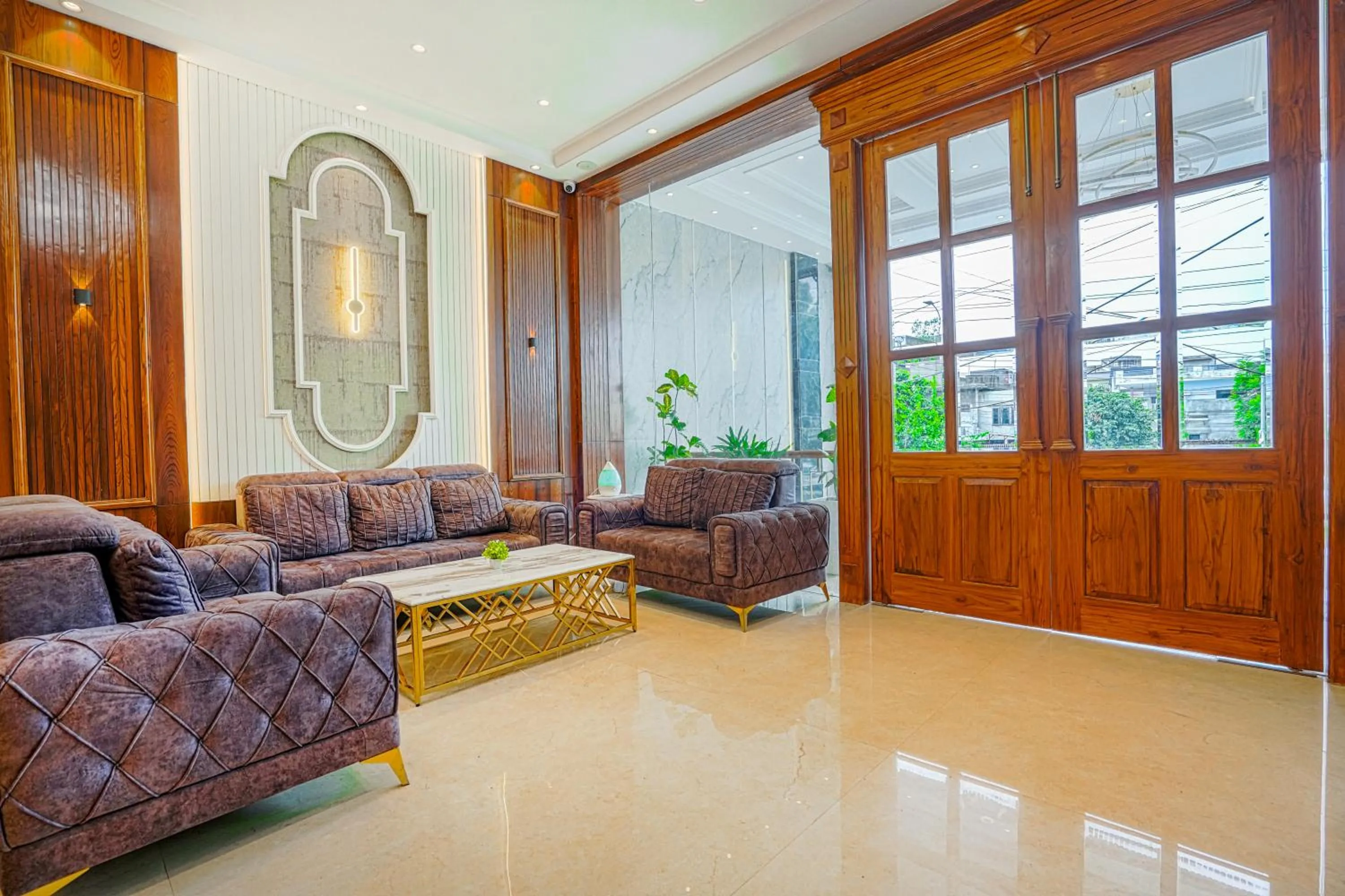 Seating area in Hotel Grand Cabbana By Levelup Hotels