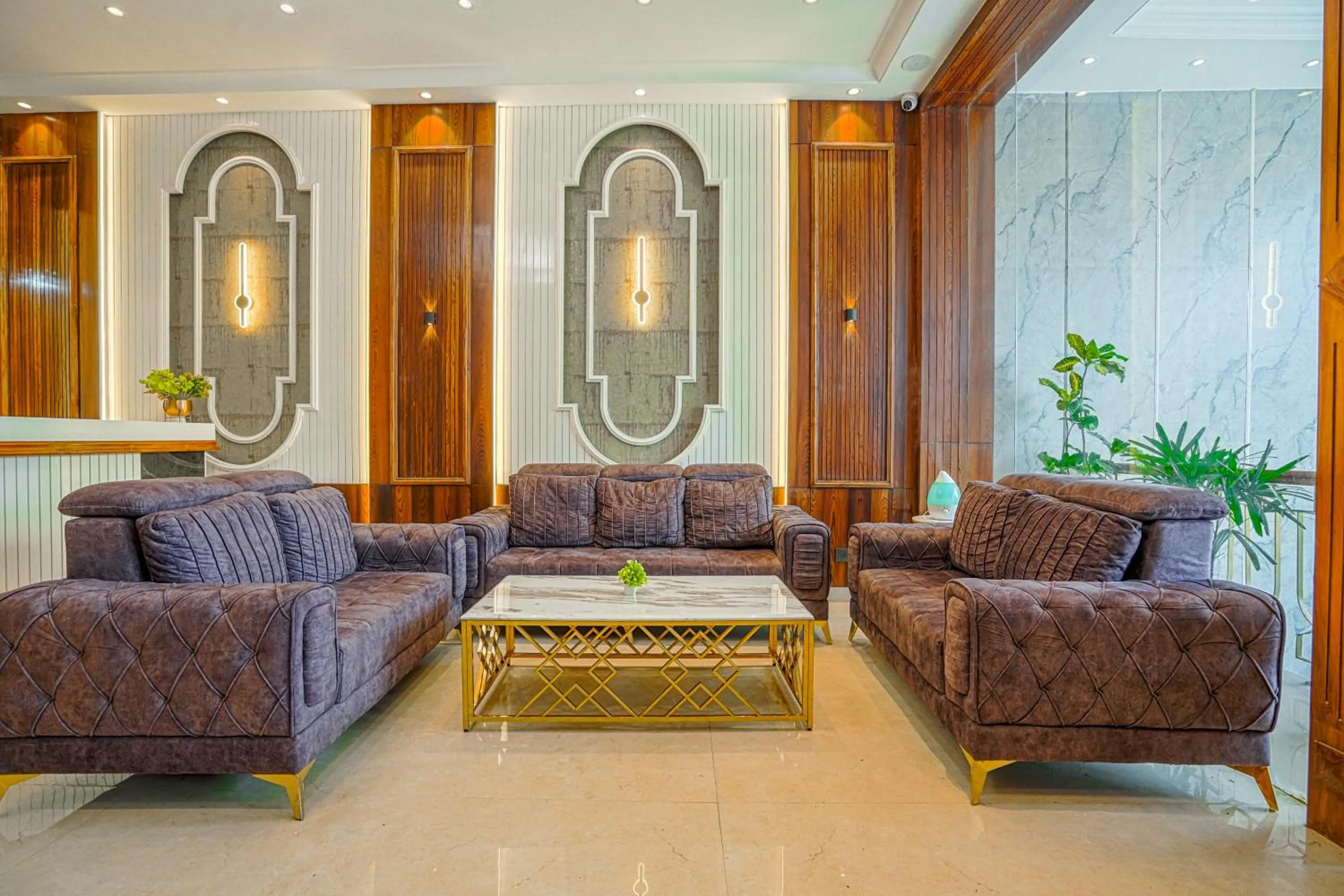 Seating area in Hotel Grand Cabbana By Levelup Hotels