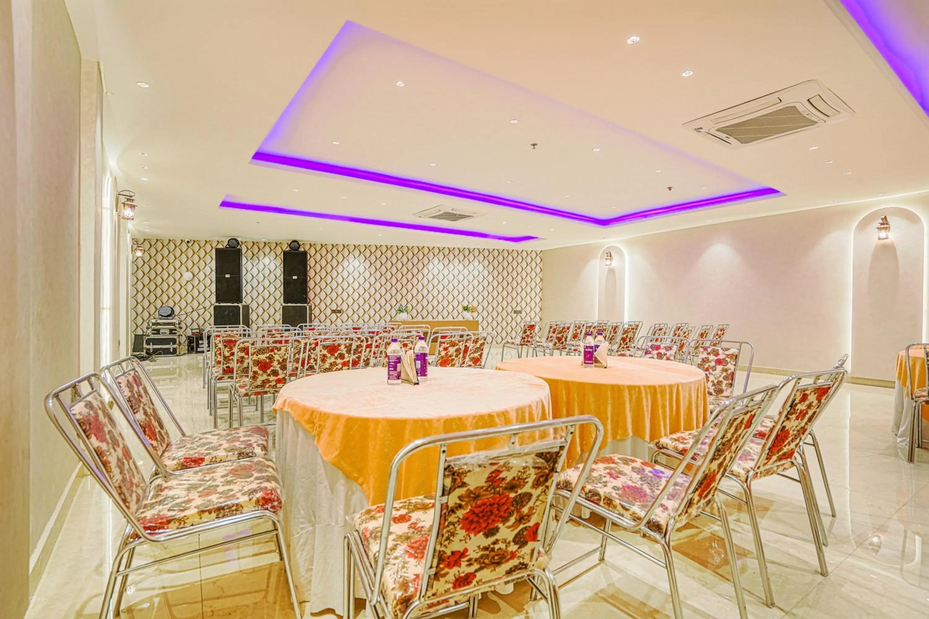 Banquet/Function facilities in Hotel Grand Cabbana By Levelup Hotels