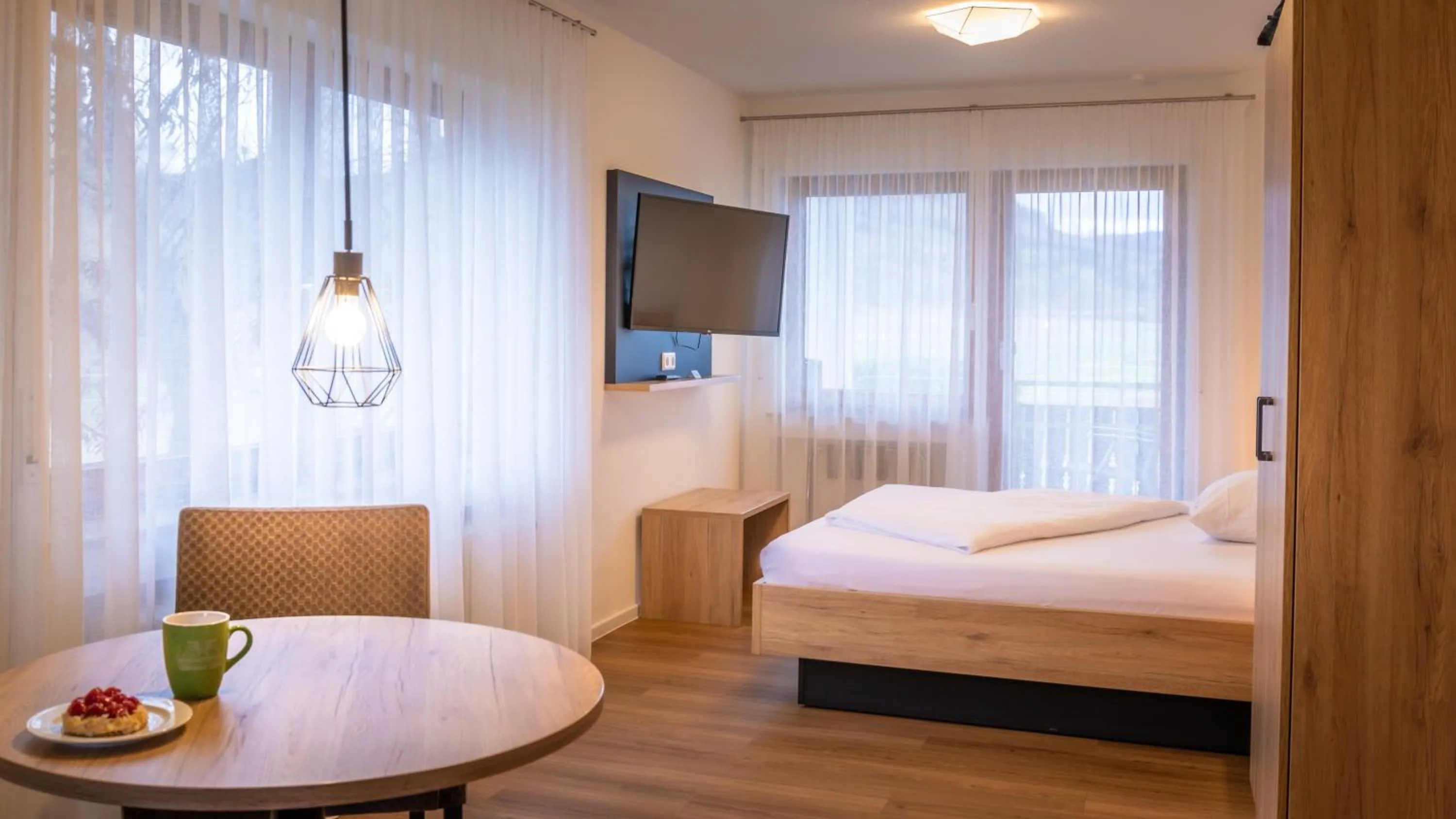 Bed in Gasthaus Hirschenstube & Gästehaus Gehri