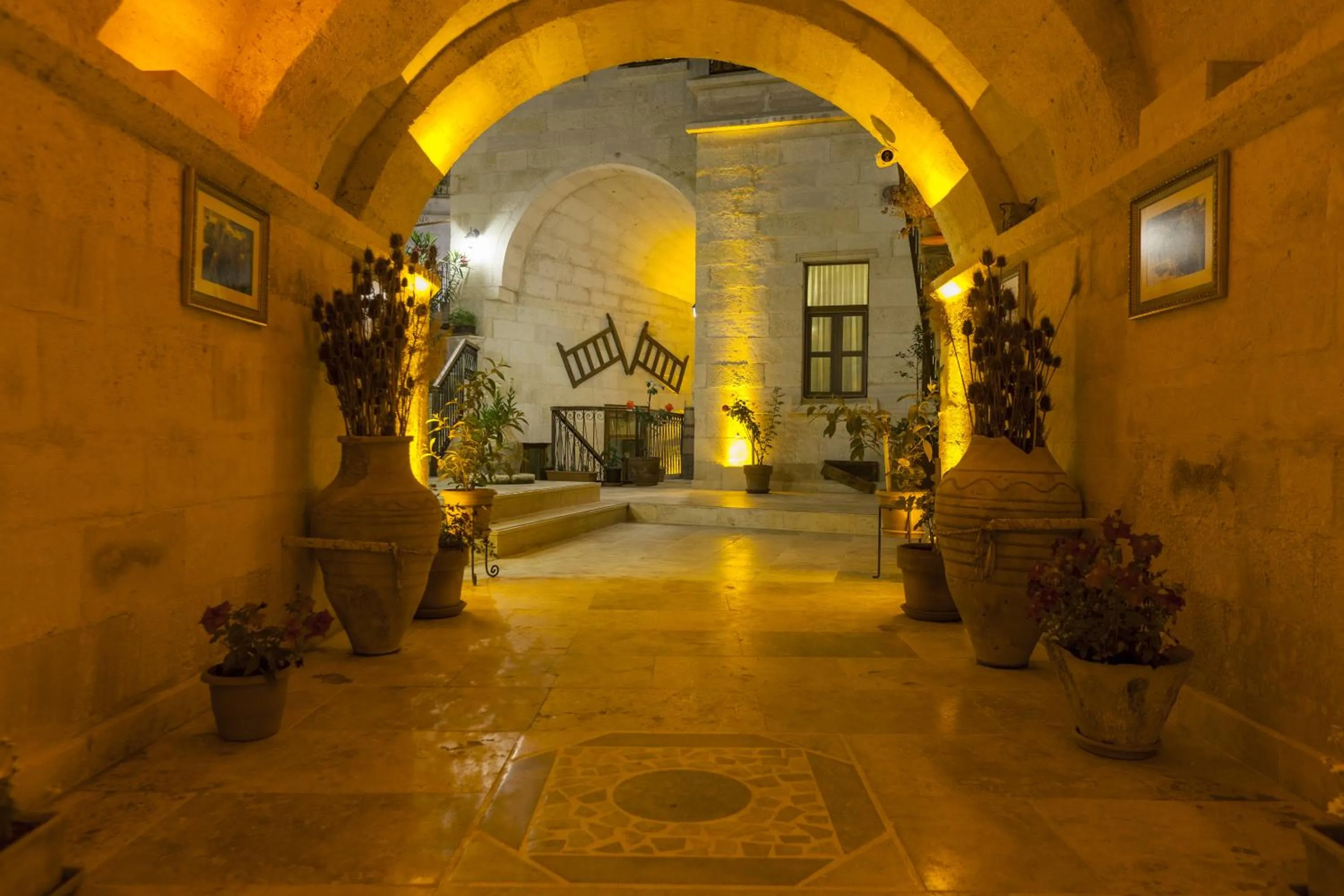 Facade/entrance in Magic Cave House