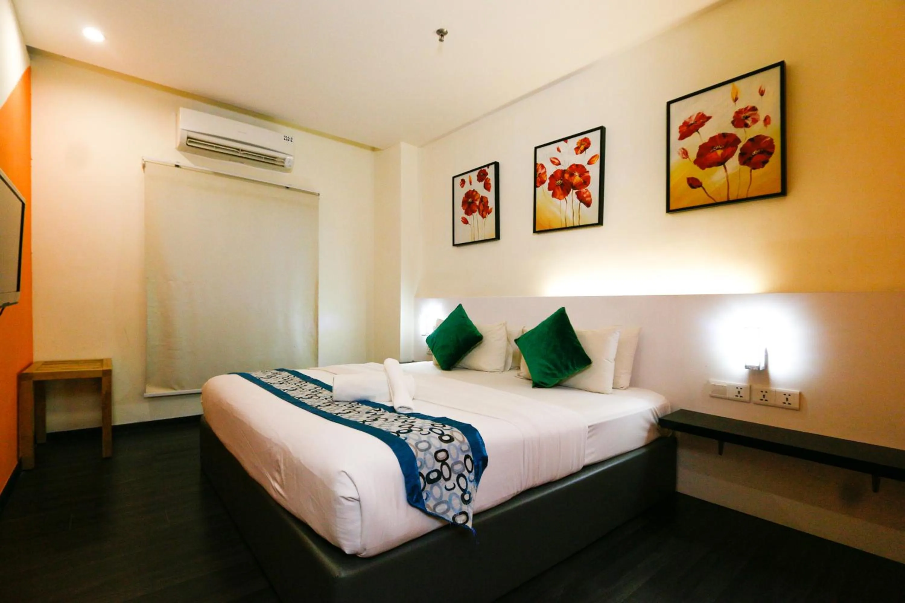 Bed in Golden Roof Hotel Ampang Ipoh