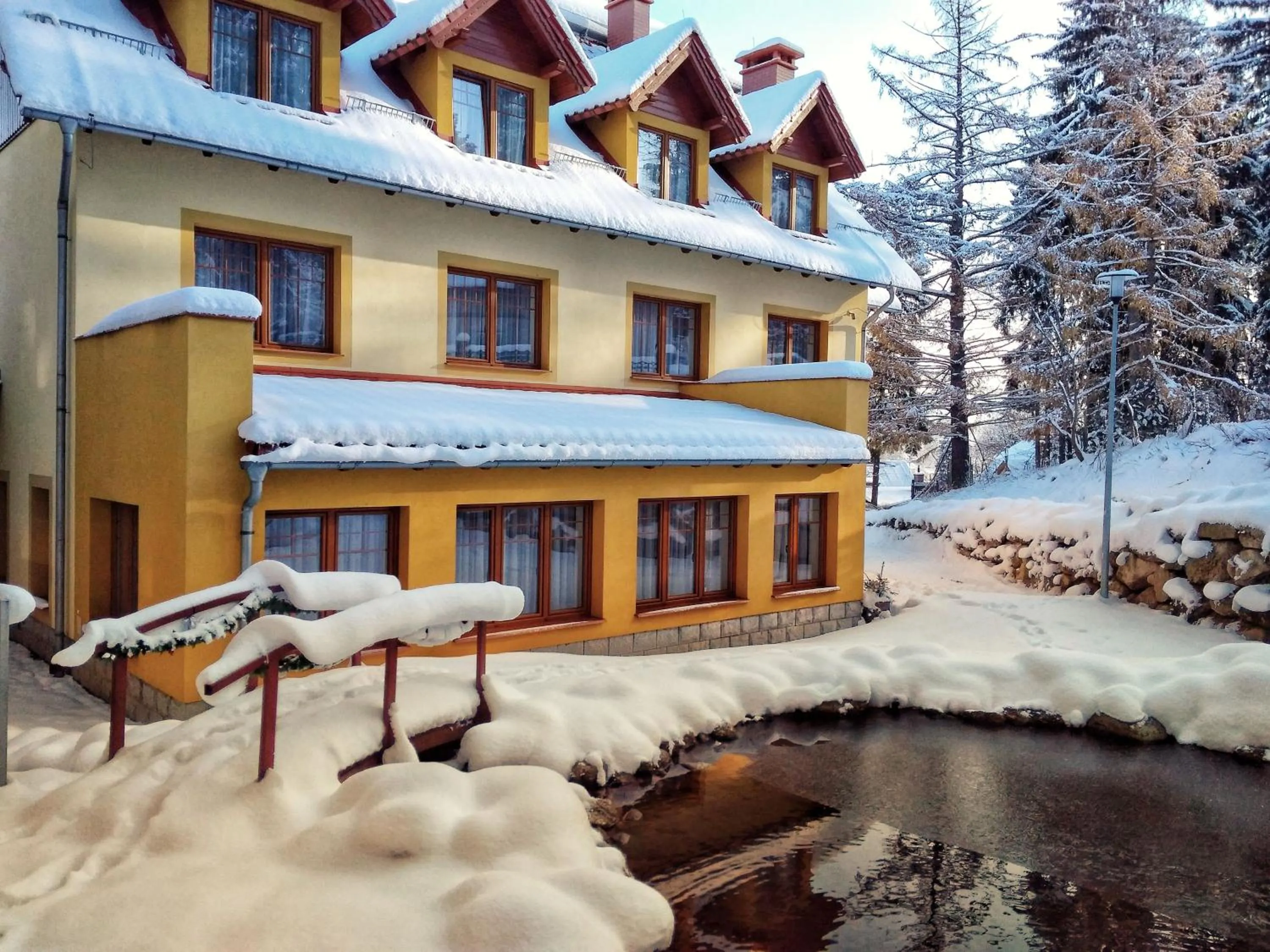 Property building in Hotel Dobry Klimat