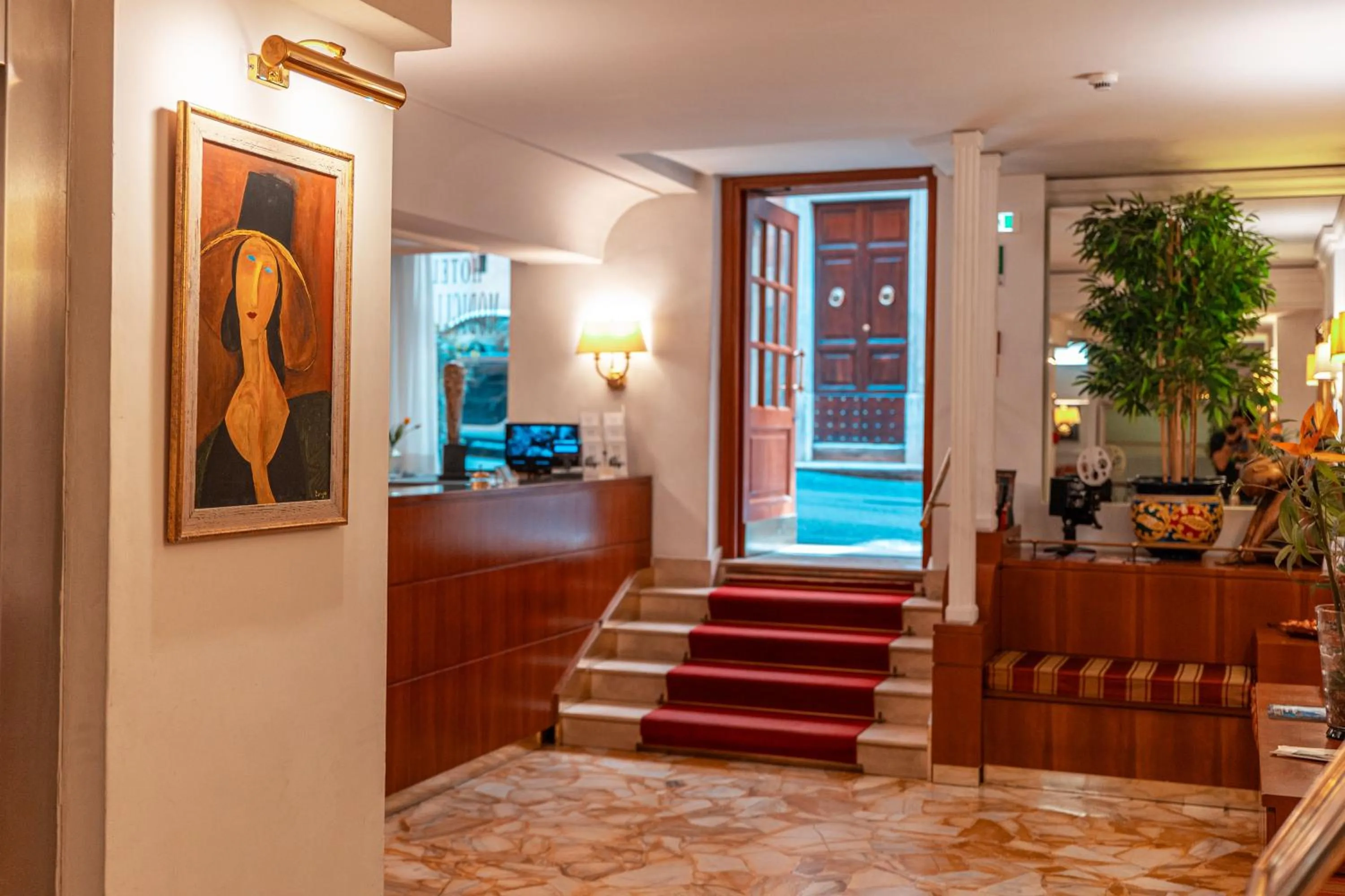 Seating area in Hotel Modigliani