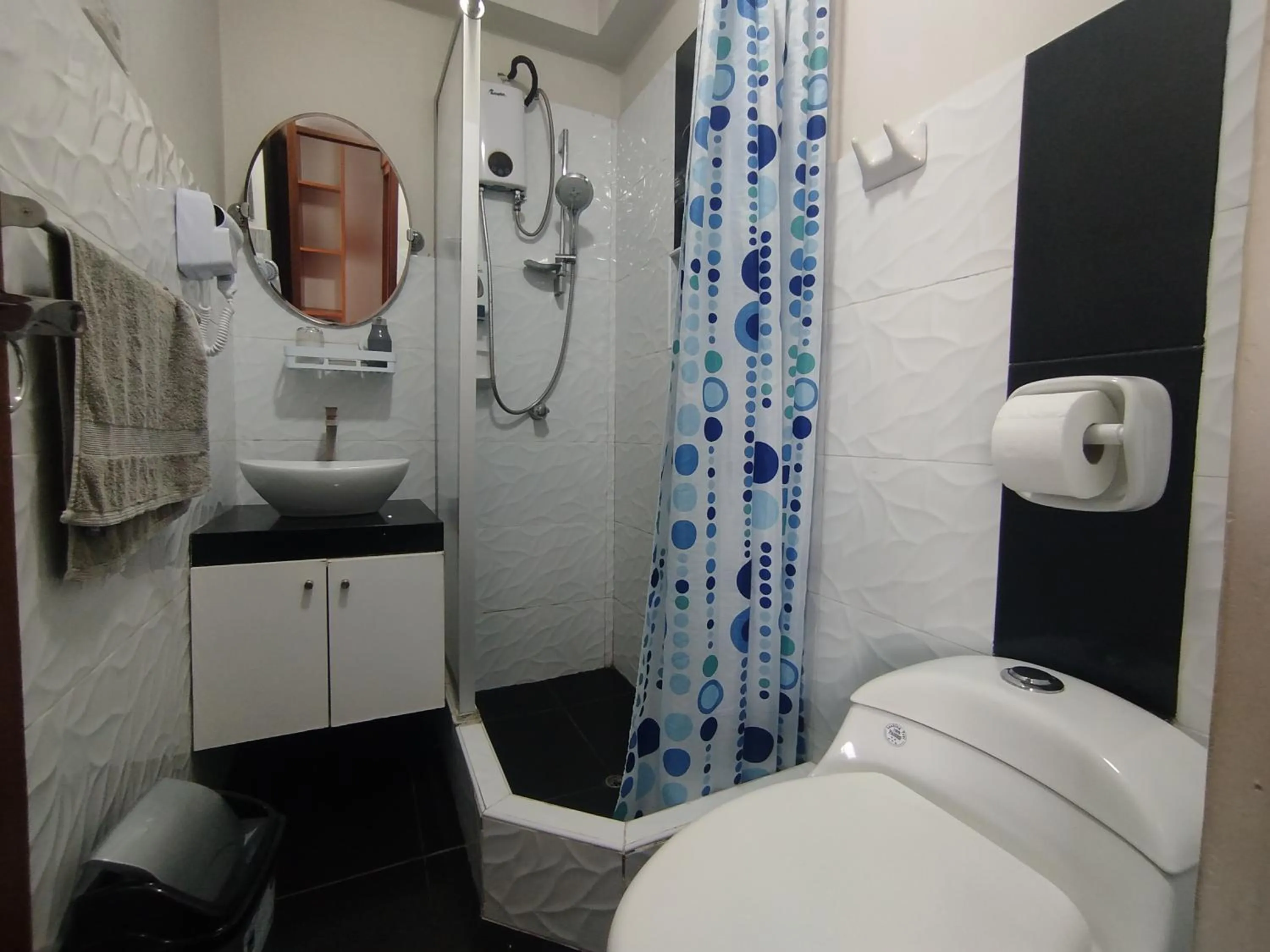 Bathroom in Apartamentos "APPART D'ELIETTE"