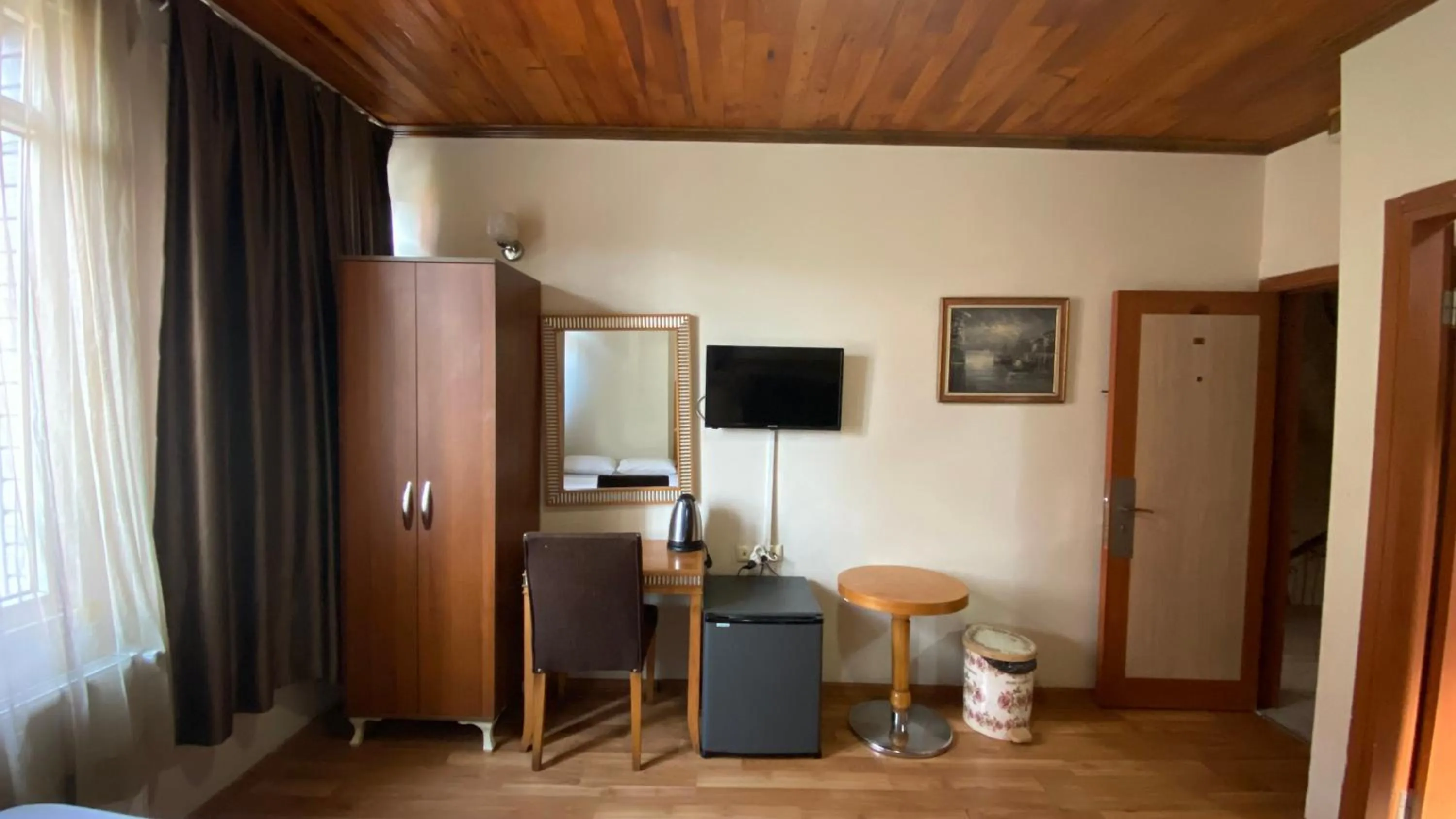 TV and multimedia in Herton Boutique Hotel